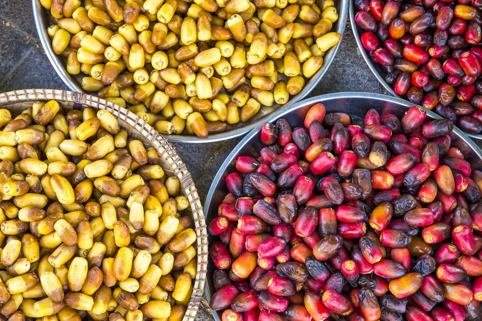 New season dates for sale on a street market in Nizwa