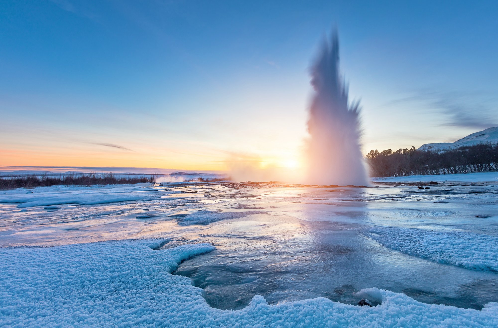 Famous Geysir in Iceland in beautiful sunset light. One of the most famous natural heritage on Iceland. ; Shutterstock ID 765718423; Kunde (Pflichtfeld): -; Projekt (Pflichtfeld): -