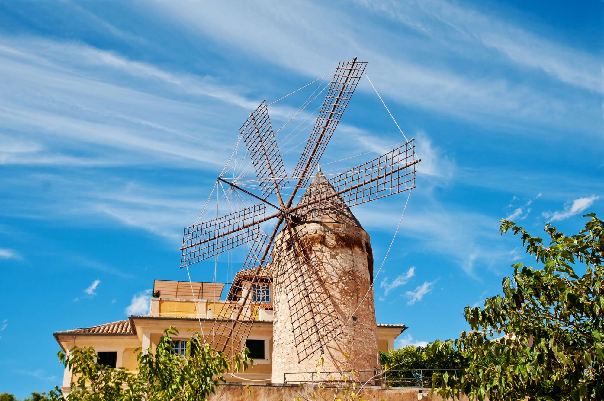 traditional windmill in palma, majorca; Shutterstock ID 63333862; Kunde (Pflichtfeld): AIDA Cruises; Projekt (Pflichtfeld): 18730at; Bestellername (Optional): P. Jummel; Sonstige Informationen (Optional): #05/12 Mittelmeer