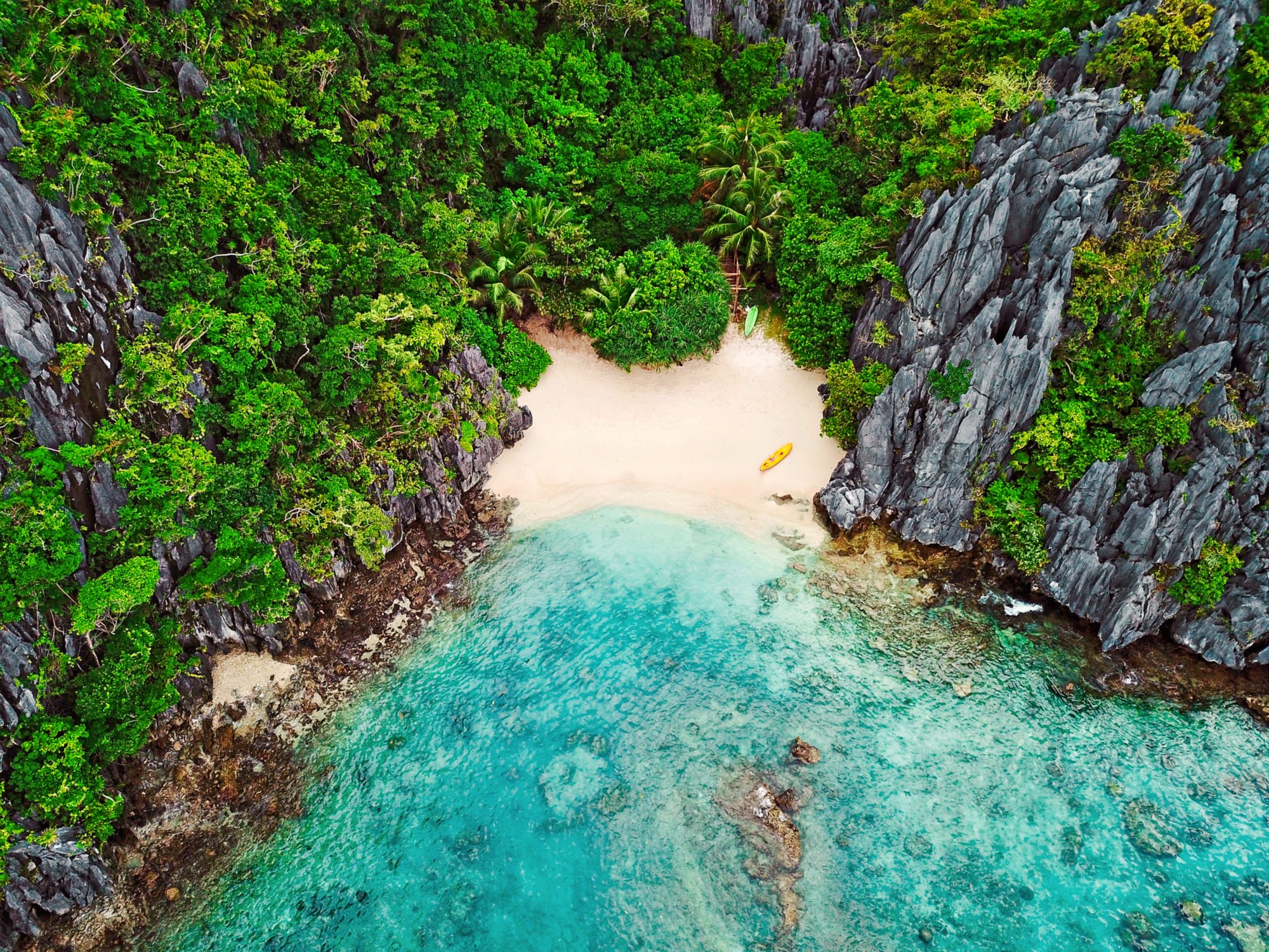 Der Strand von El Nido gilt als einer der schönsten Strände weltweit.