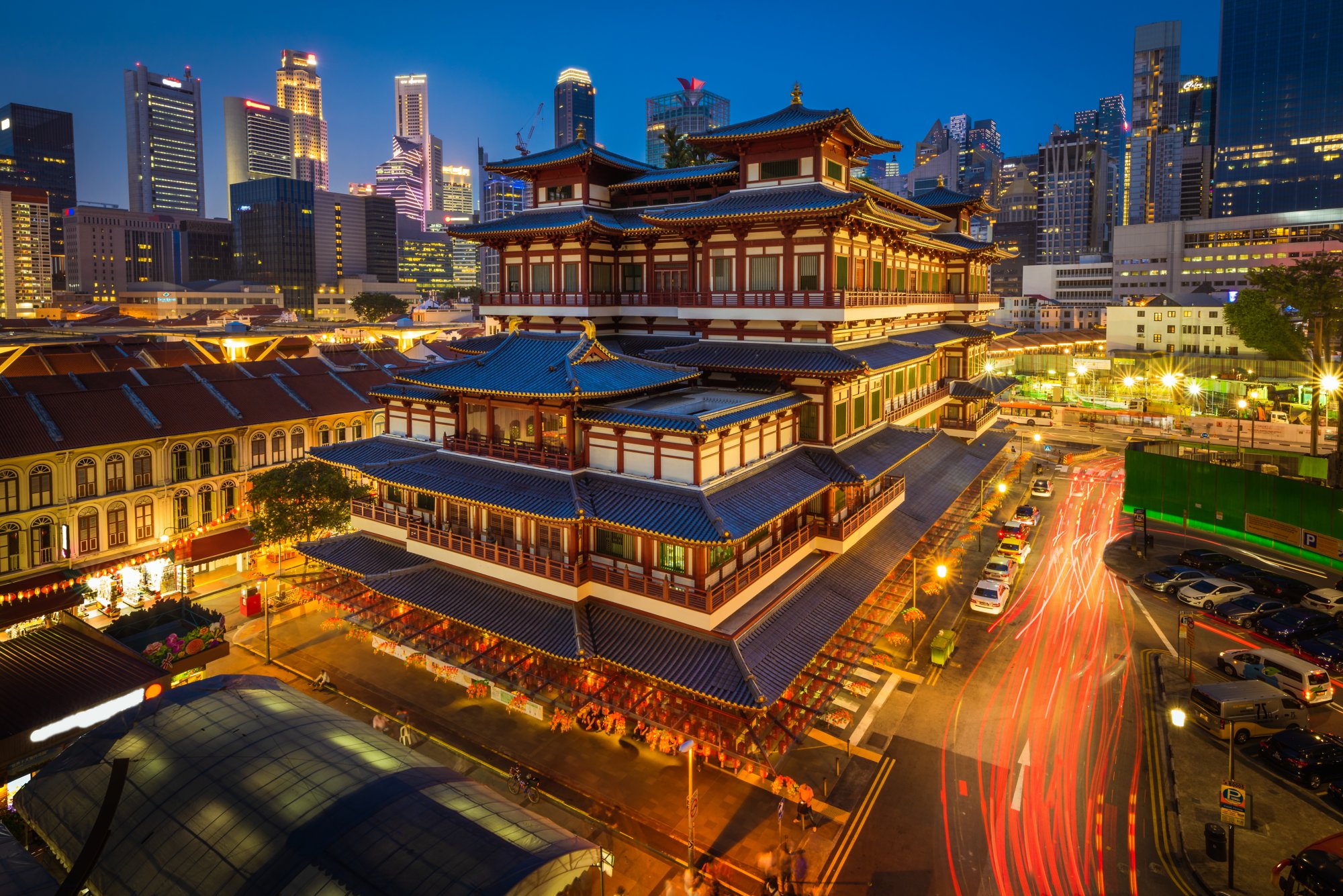 Budda Tooth Relic Temple in Singapur bei Nacht