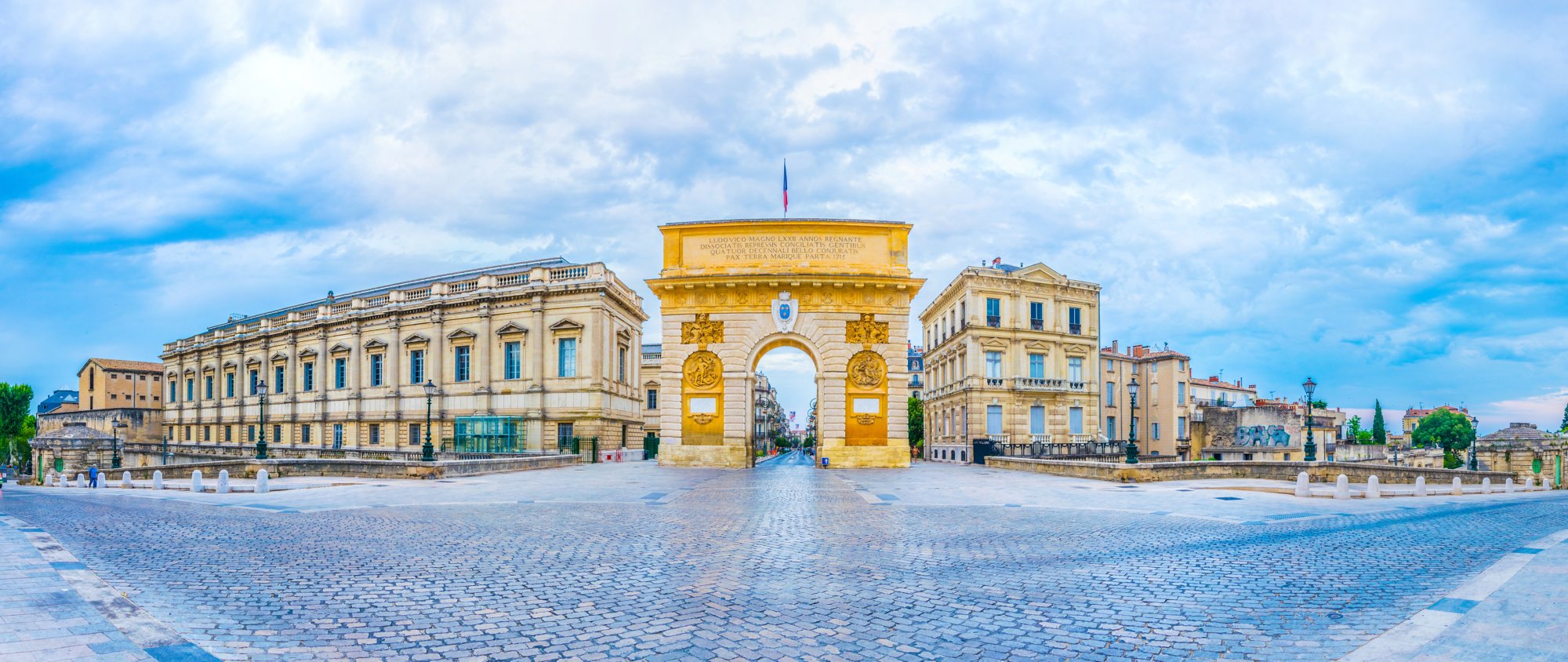 Arc de Triomphe in Montpellier, France
