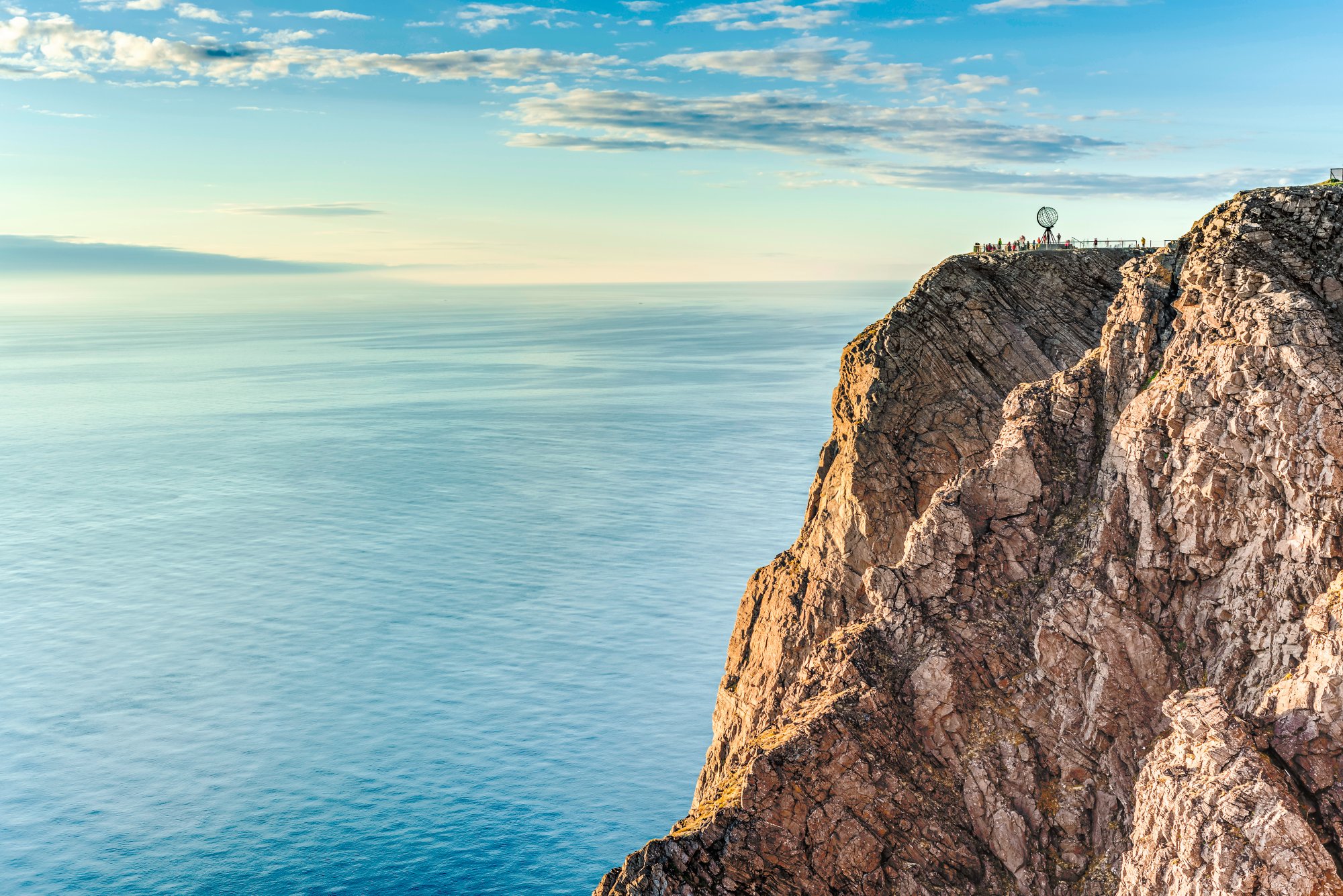 North Cape (Nordkapp), on the northern coast of the island of Mageroya in Finnmark, Northern Norway.; Shutterstock ID 332000012; Kunde (Pflichtfeld): AIDA Cruises; Projekt (Pflichtfeld): 20607_tw