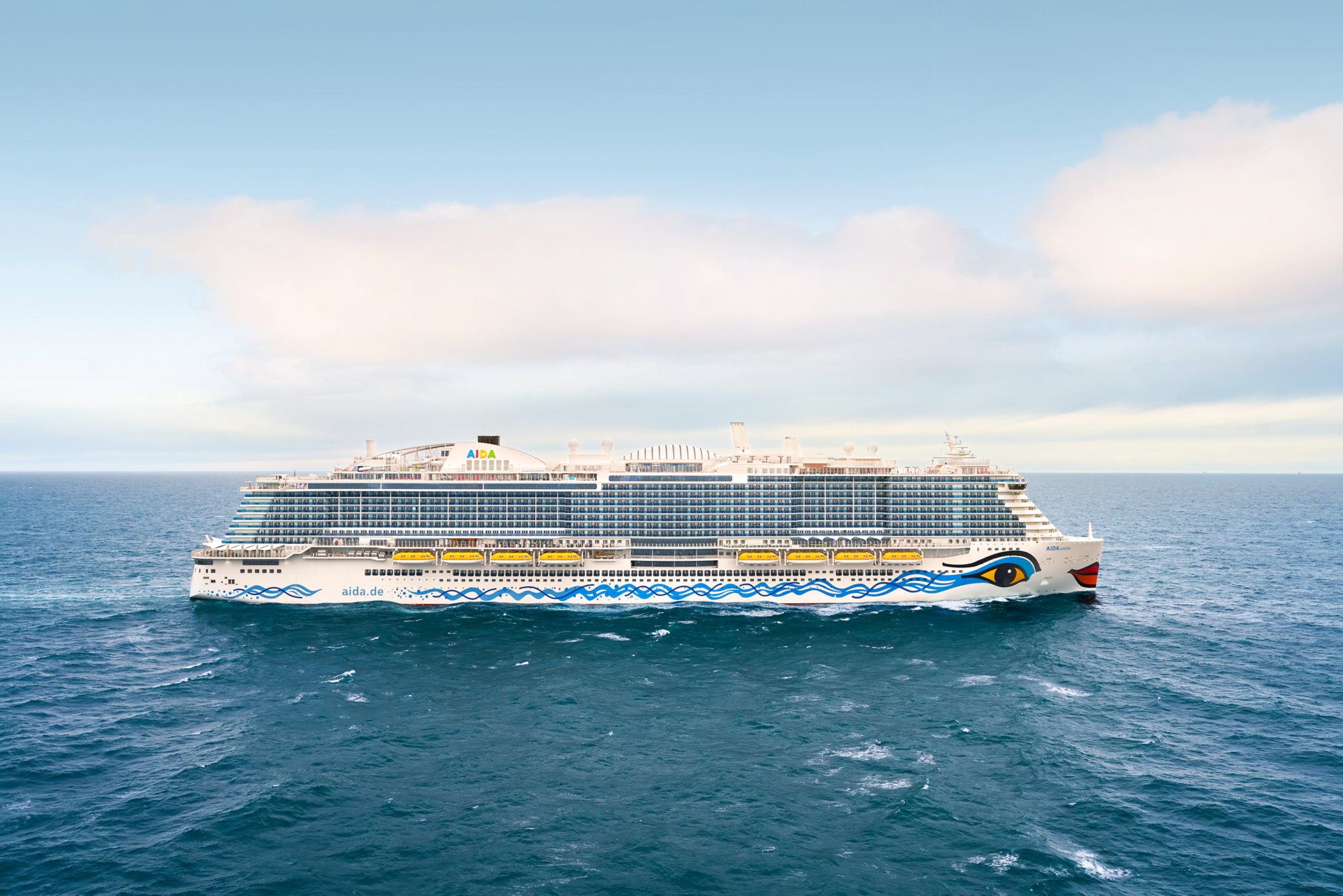 AIDAcosma auf dem Meer