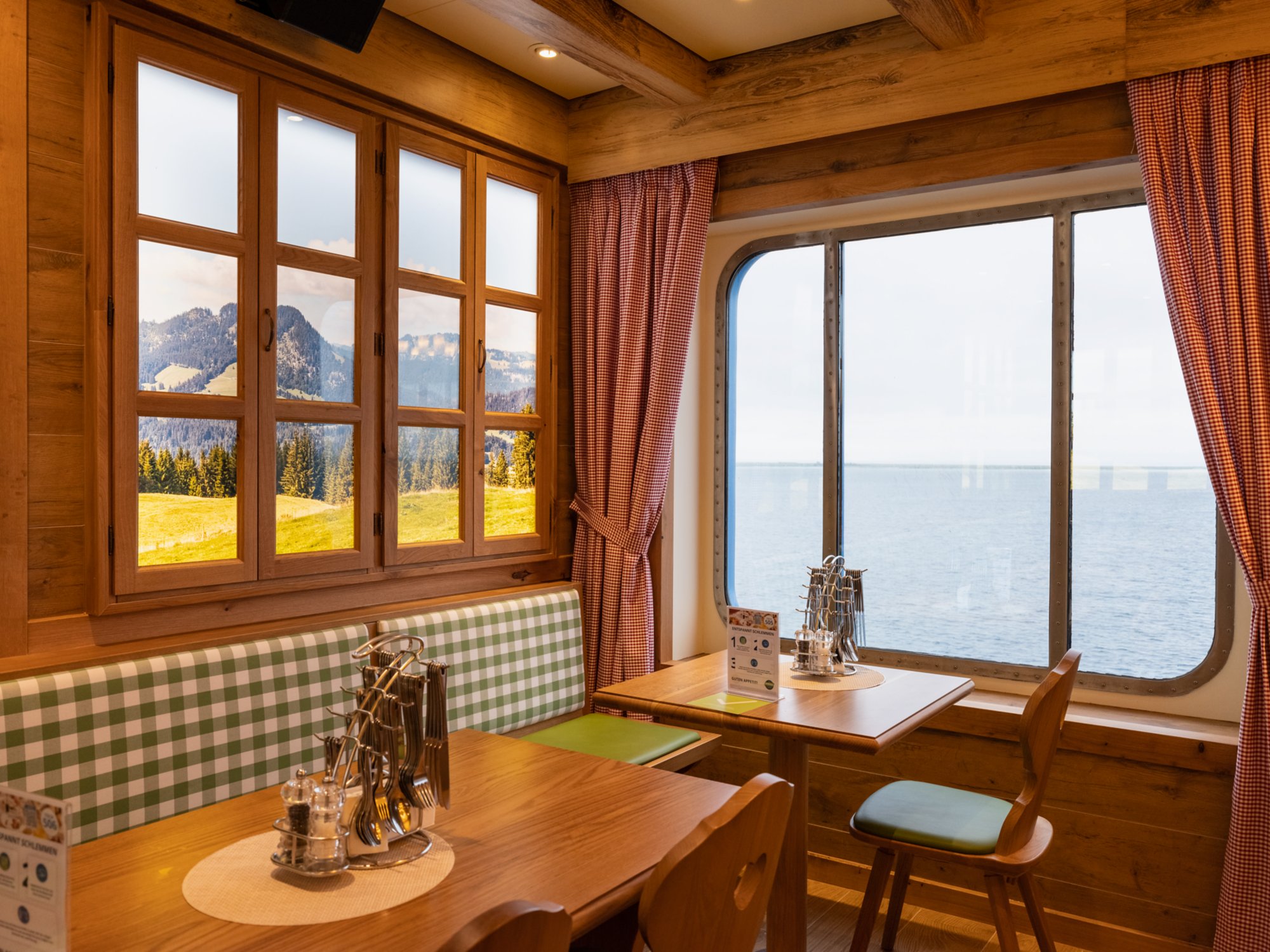 Einrichtung der Almhütte