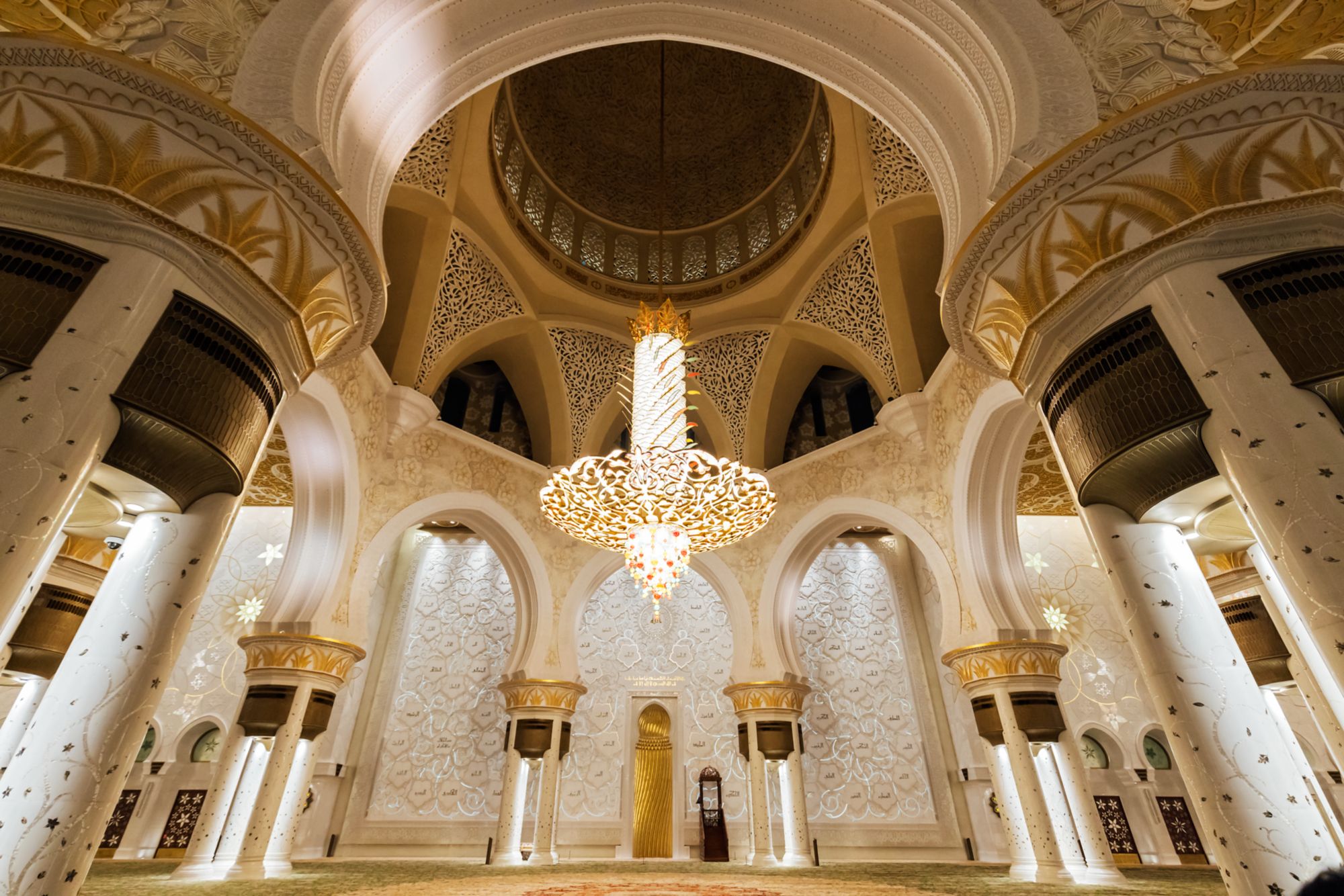 Sheikh Zayed Moschee, AIDA, AIDAcosma, Kreuzfahrt, Kreuzschiff, Orient, Abu Dhabi, Vereinigte Arabische EmirateFotograf: Thomas Roetting