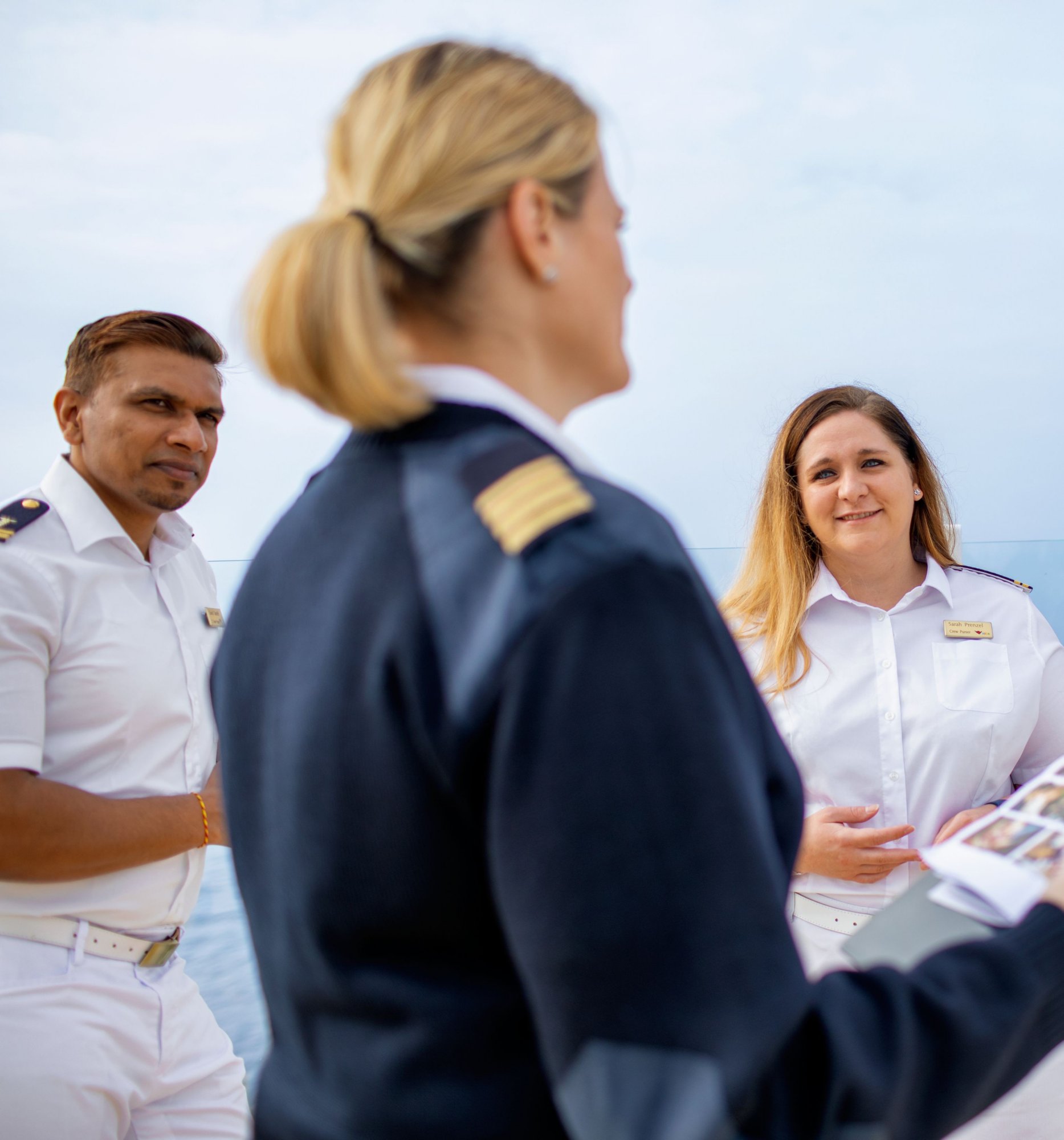 AIDA Crew auf dem Außendeck