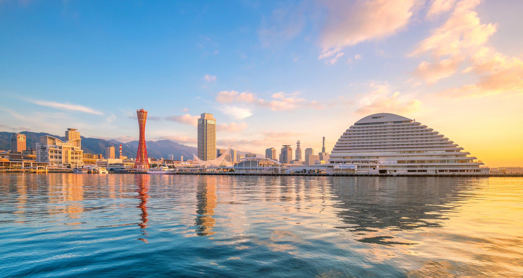 Skyline and Port of Kobe in Japan at twilight; Shutterstock ID 793305760; purchase_order: BB23-28333 at; job: ; client: AIDA Cruises; other: 