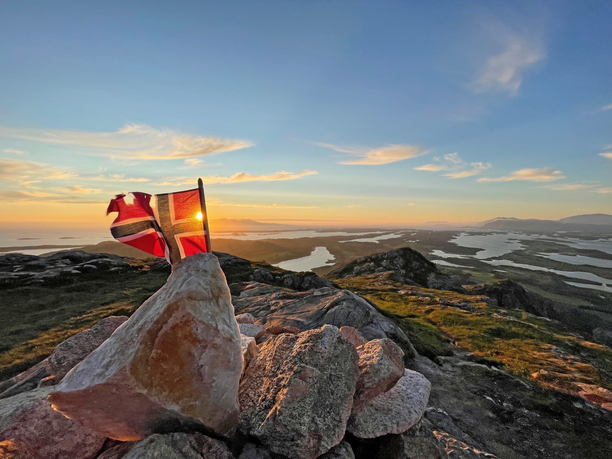 Norwegische Flagge in Brønnøysund