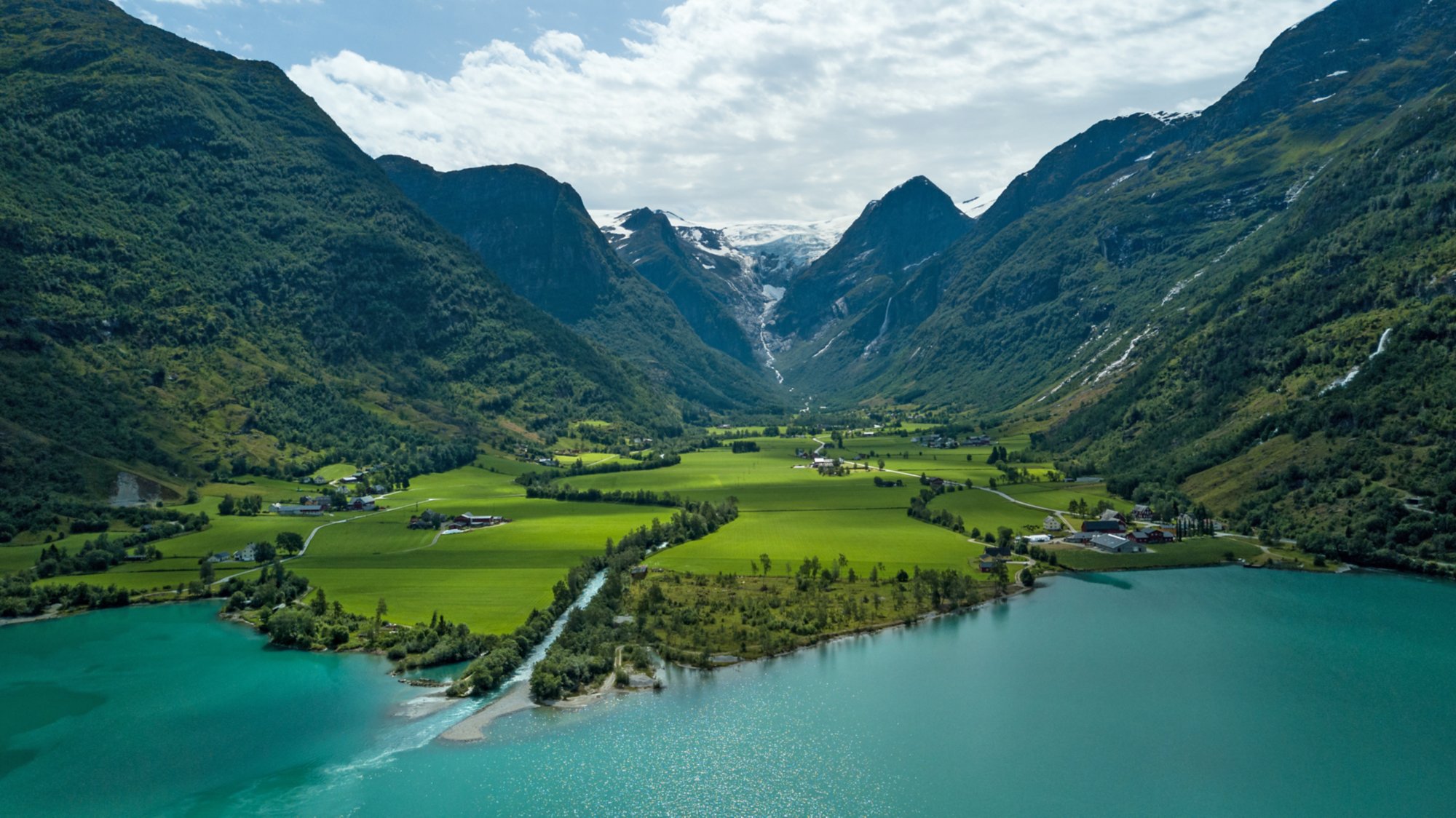 Briksdal-Gletscher und Olden-See, in Olden, Hordaland und Sogn und Fjordane, Norwegen 