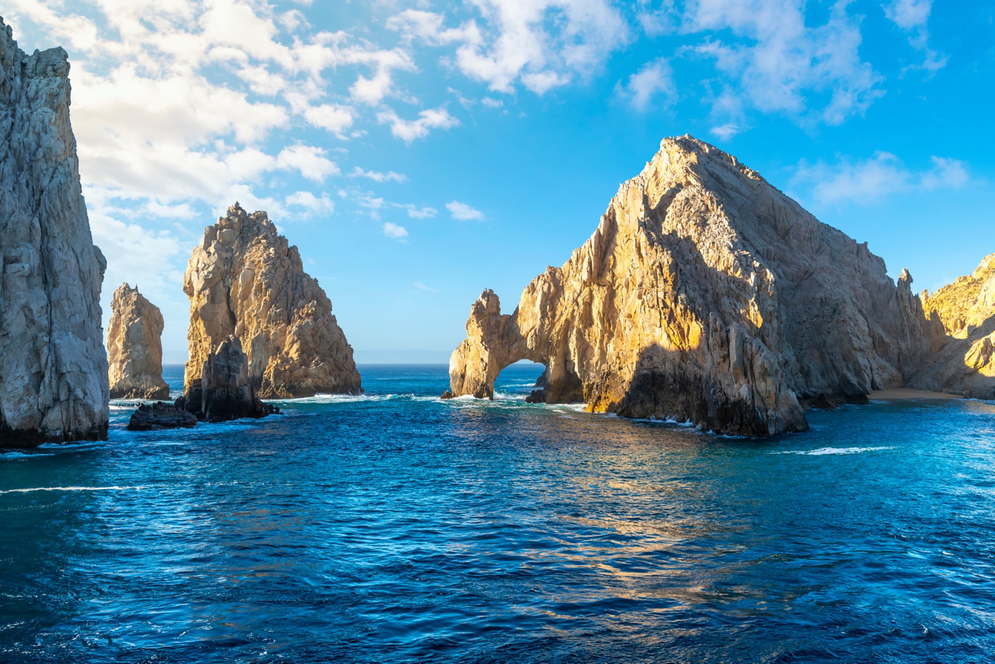 The El Arco Arch at the Land's End rock formations on the Baja Peninsula, at Cabo San Lucas, Mexico.