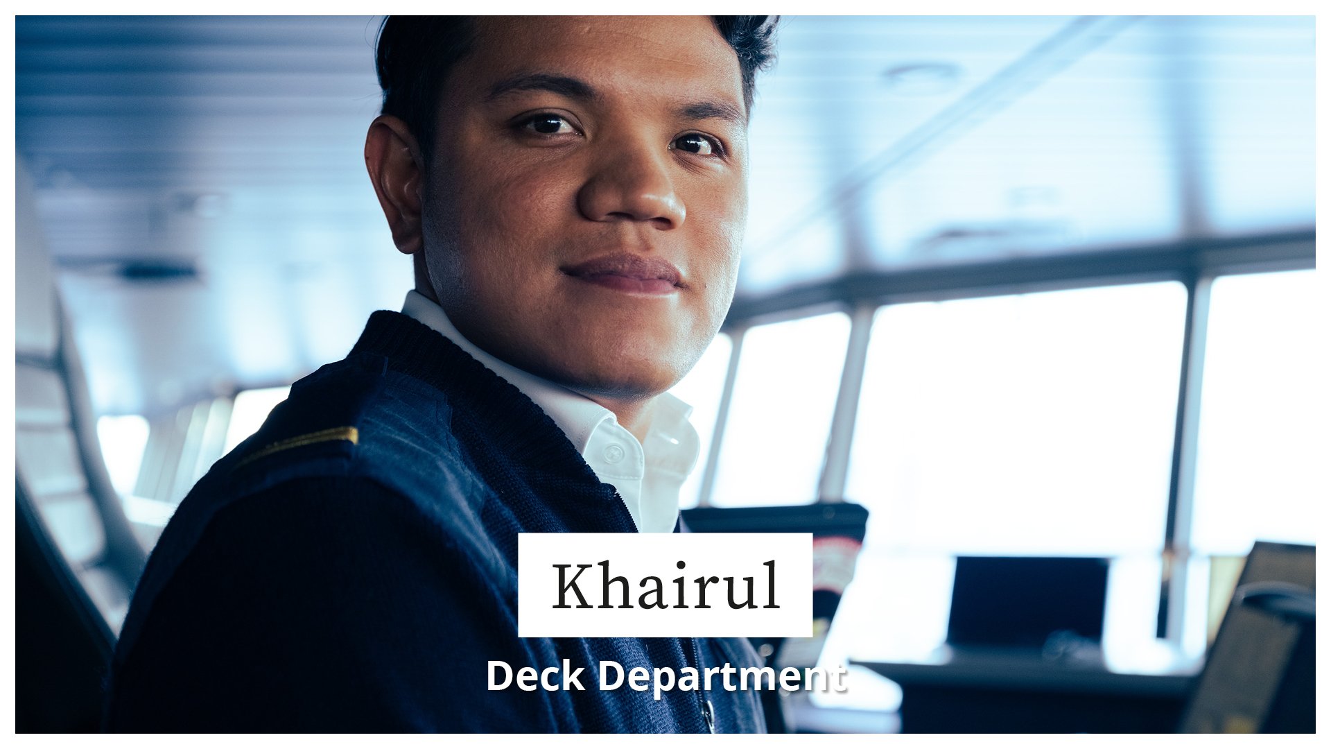Khairul Khairul auf der Brücke