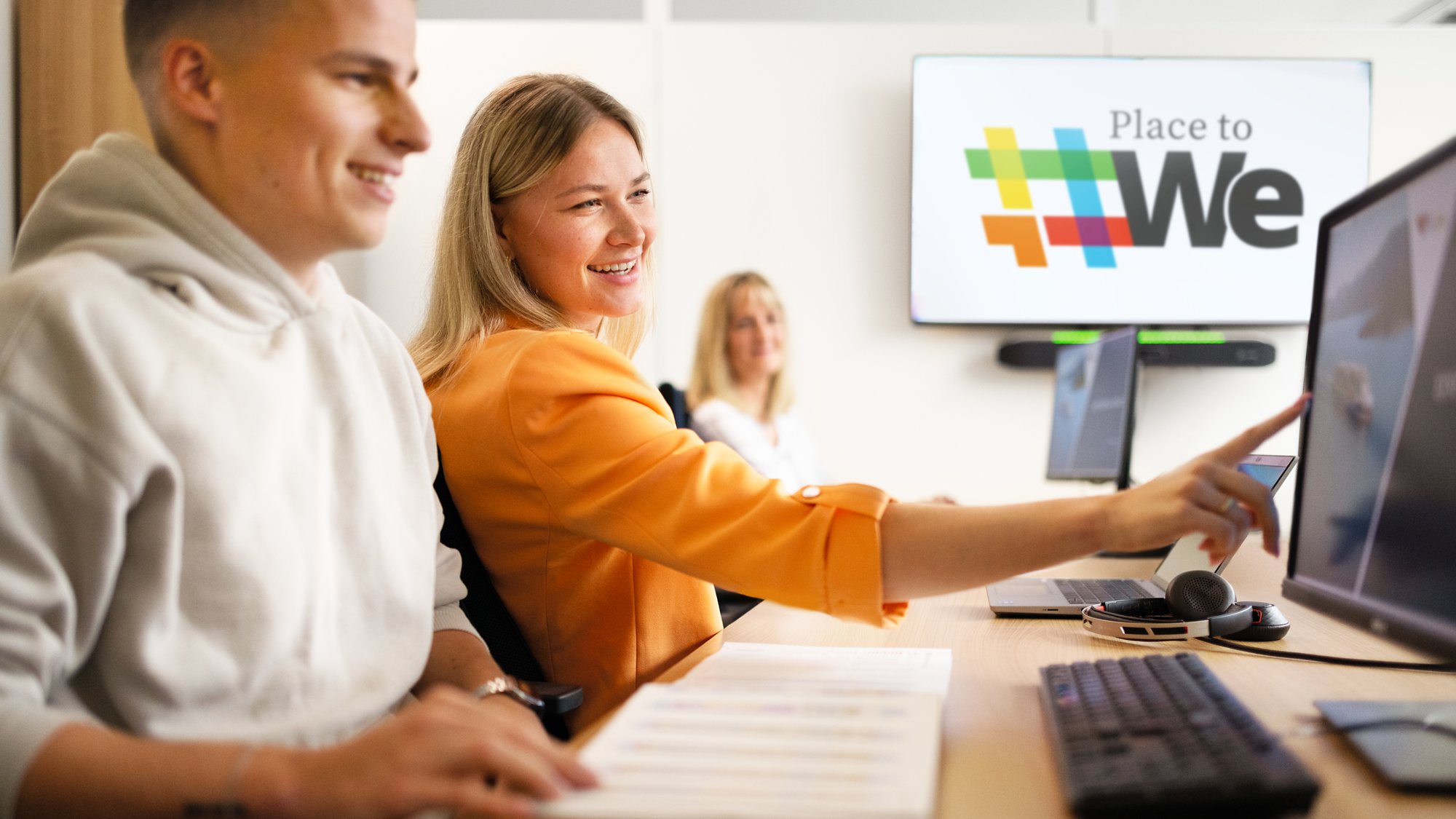 AIDA employees in the office