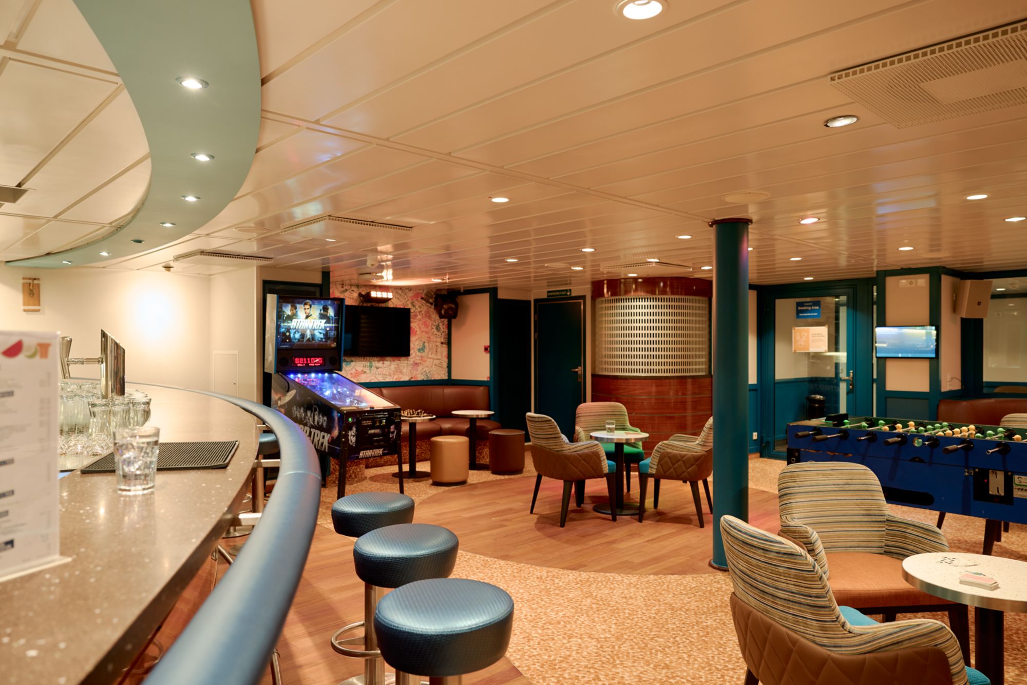 Crew Bar