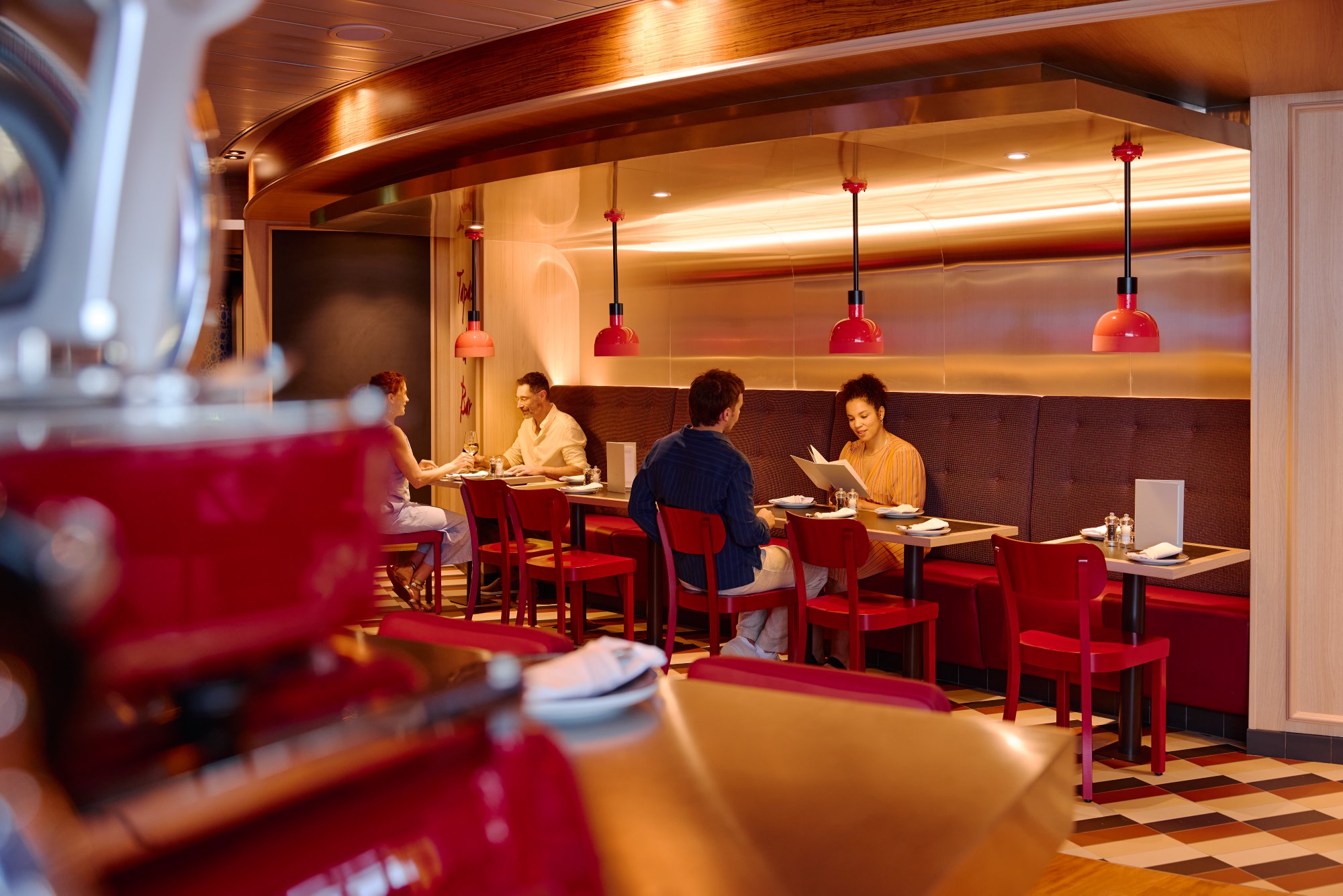 Tapas & Bar an Bord von AIDA