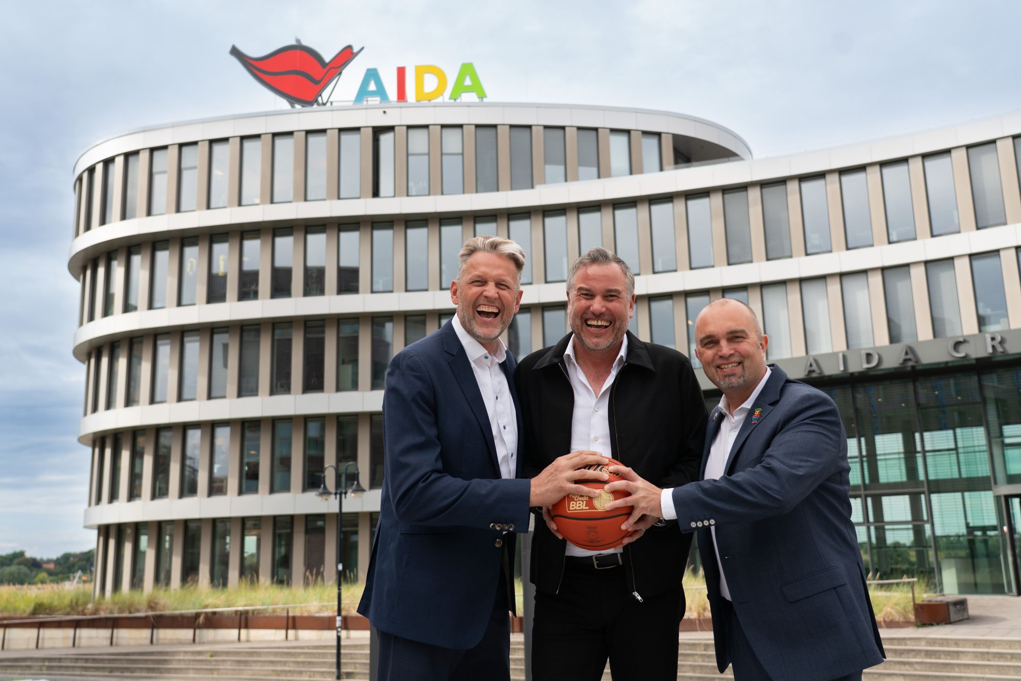Gemeinsam für Rostock: AIDA Cruises verlängert Engagement bei den ROSTOCK SEAWOLVES