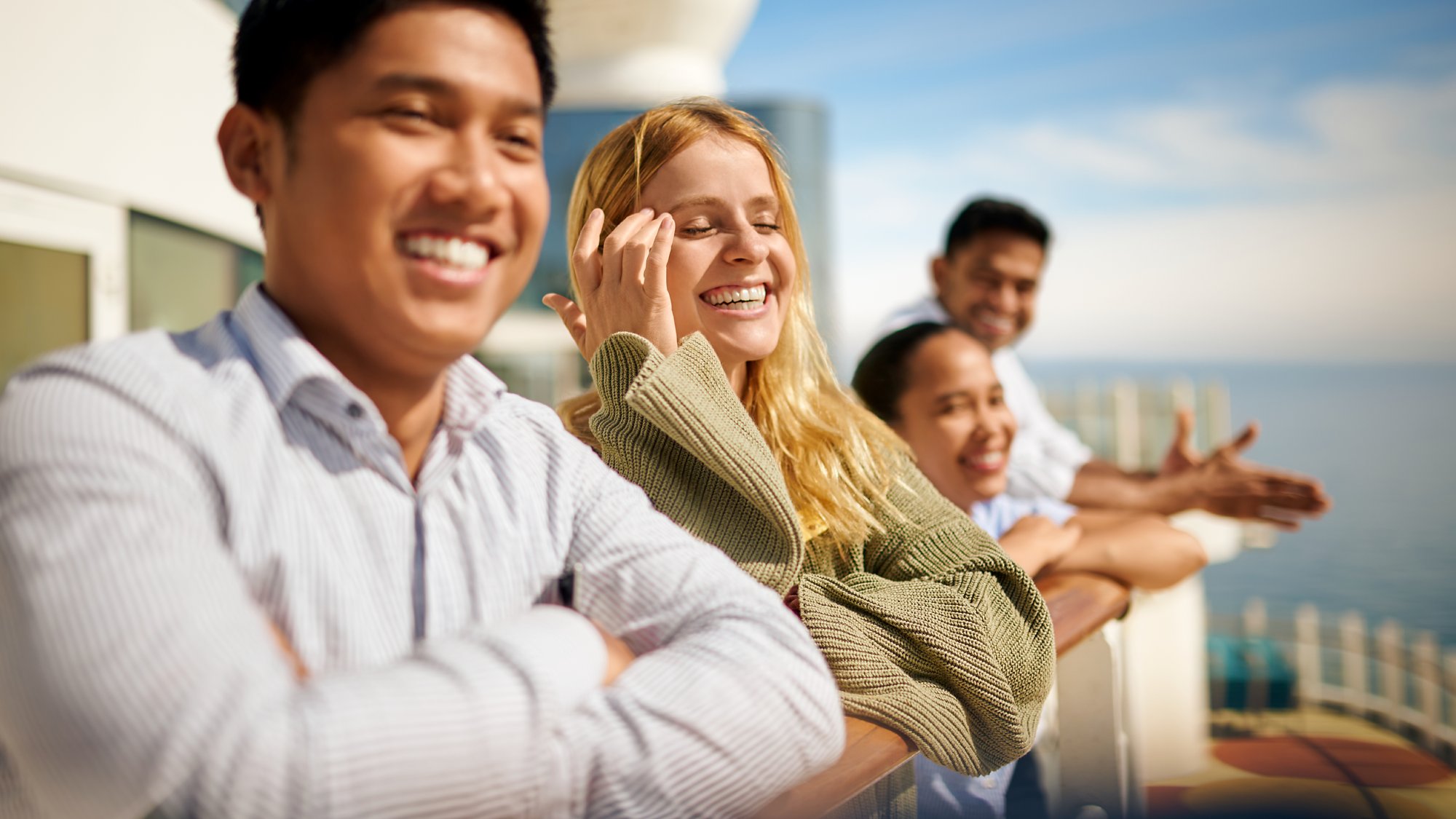 AIDA employees at the railing