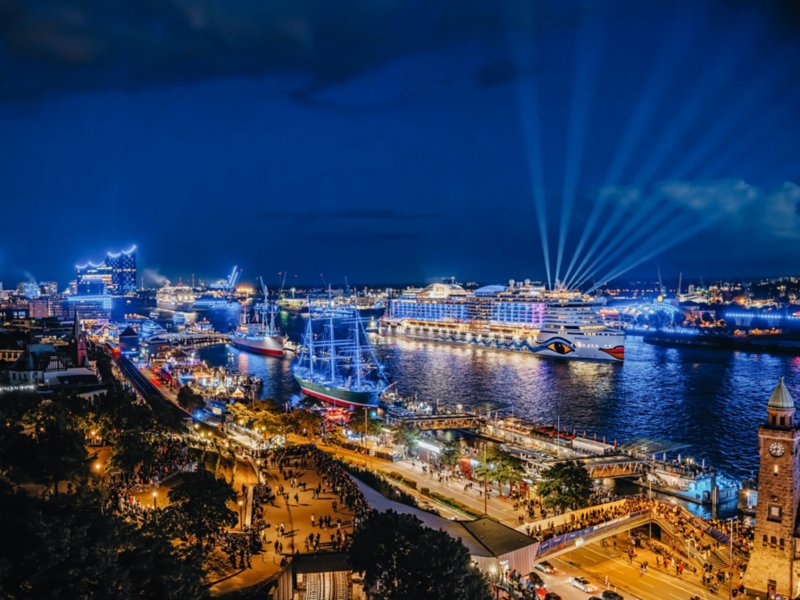 Hamburg Cruise Days: Das war die Auslaufparade mit AIDAperla