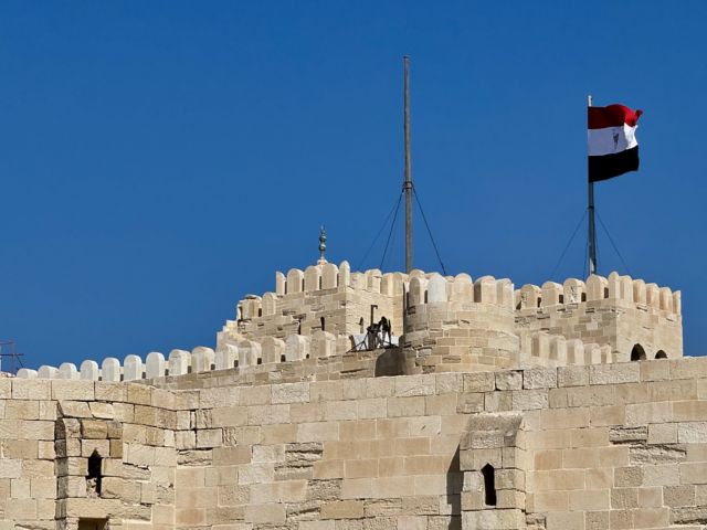 ALY_ALY01_QaitbayNah_2024_BL_quer.jpg