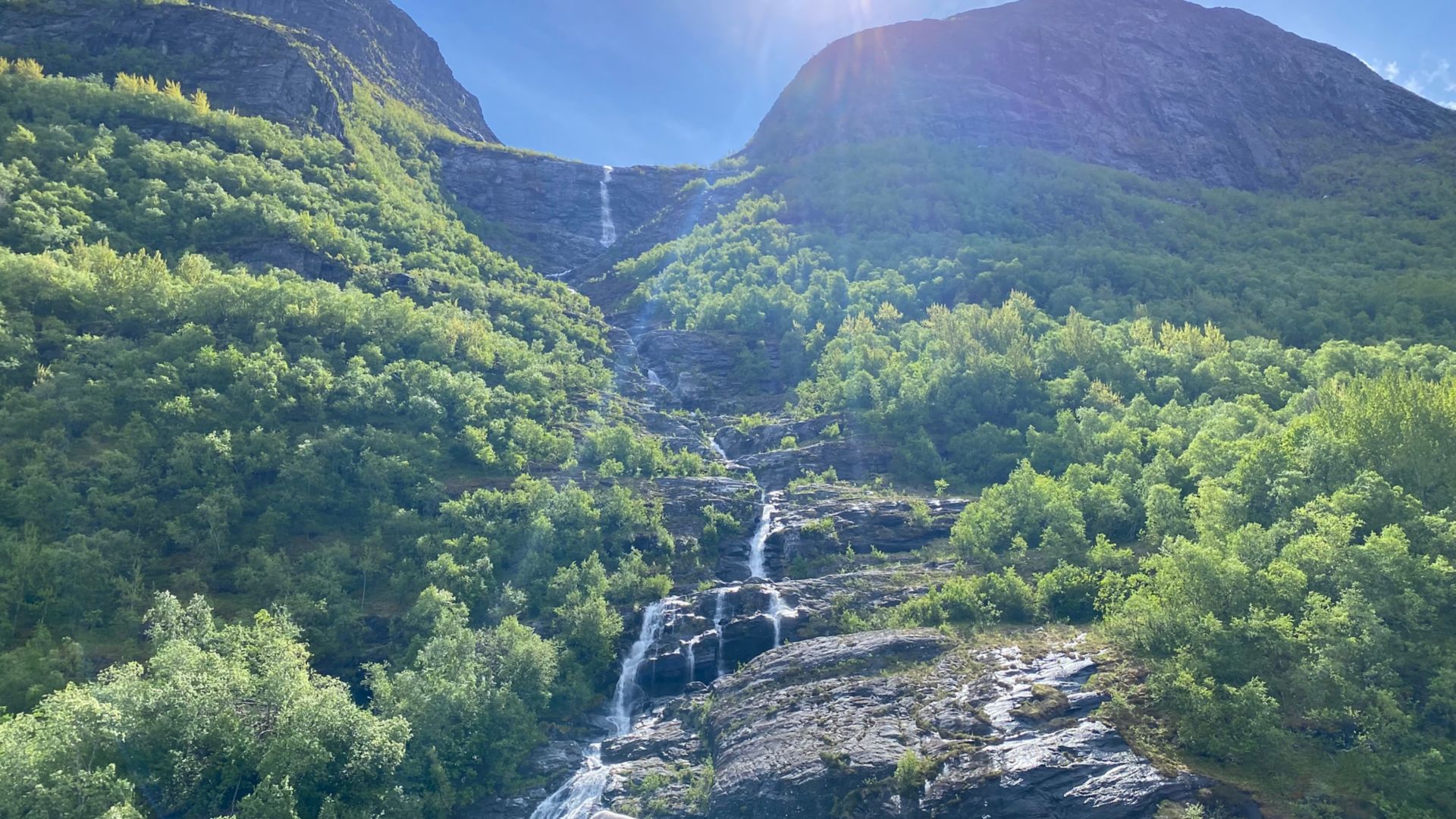 AND12_Wasserfall_PR_2025_quer_006.jpg