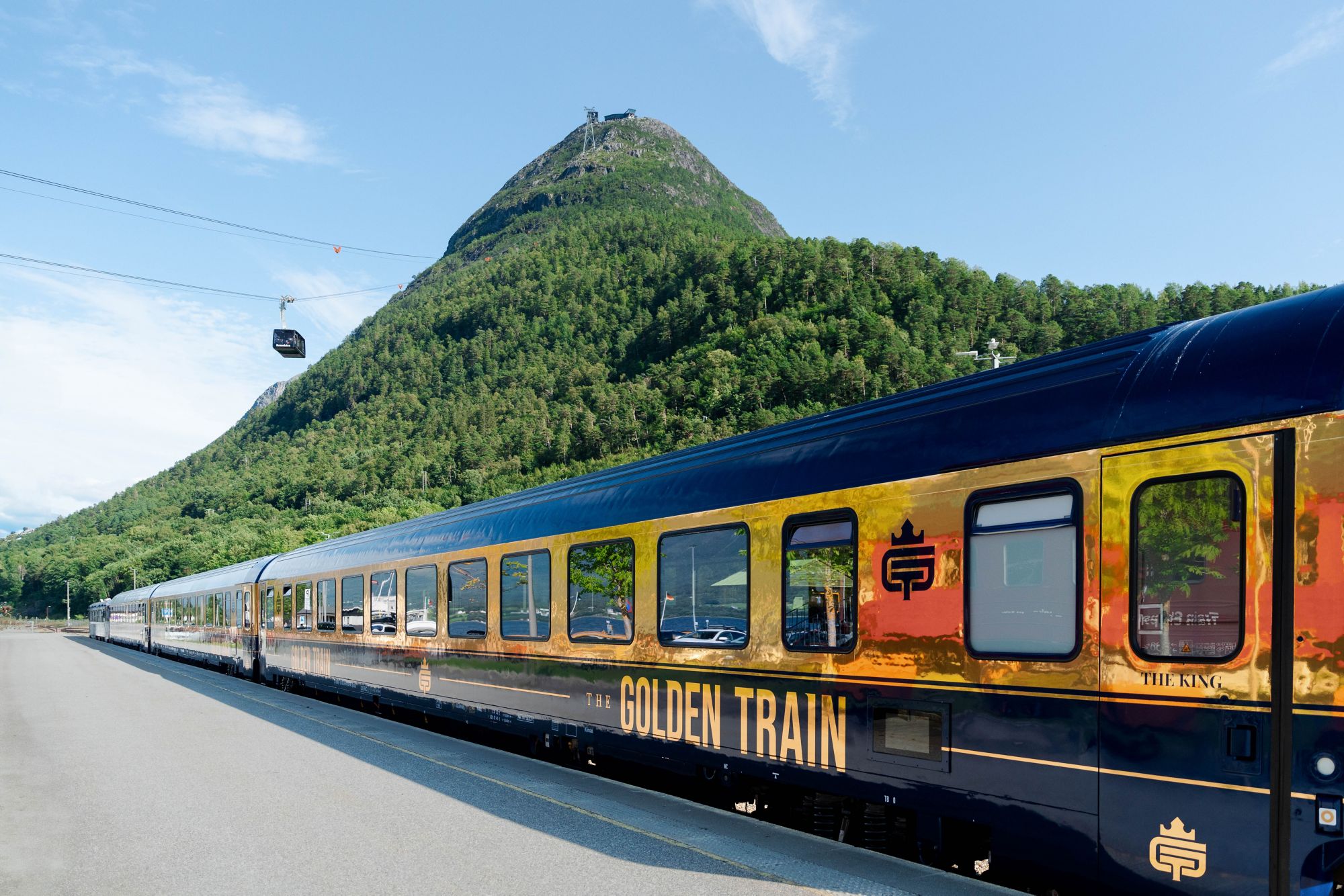 Ticket Golden Train (Hin- & Rückfahrt)