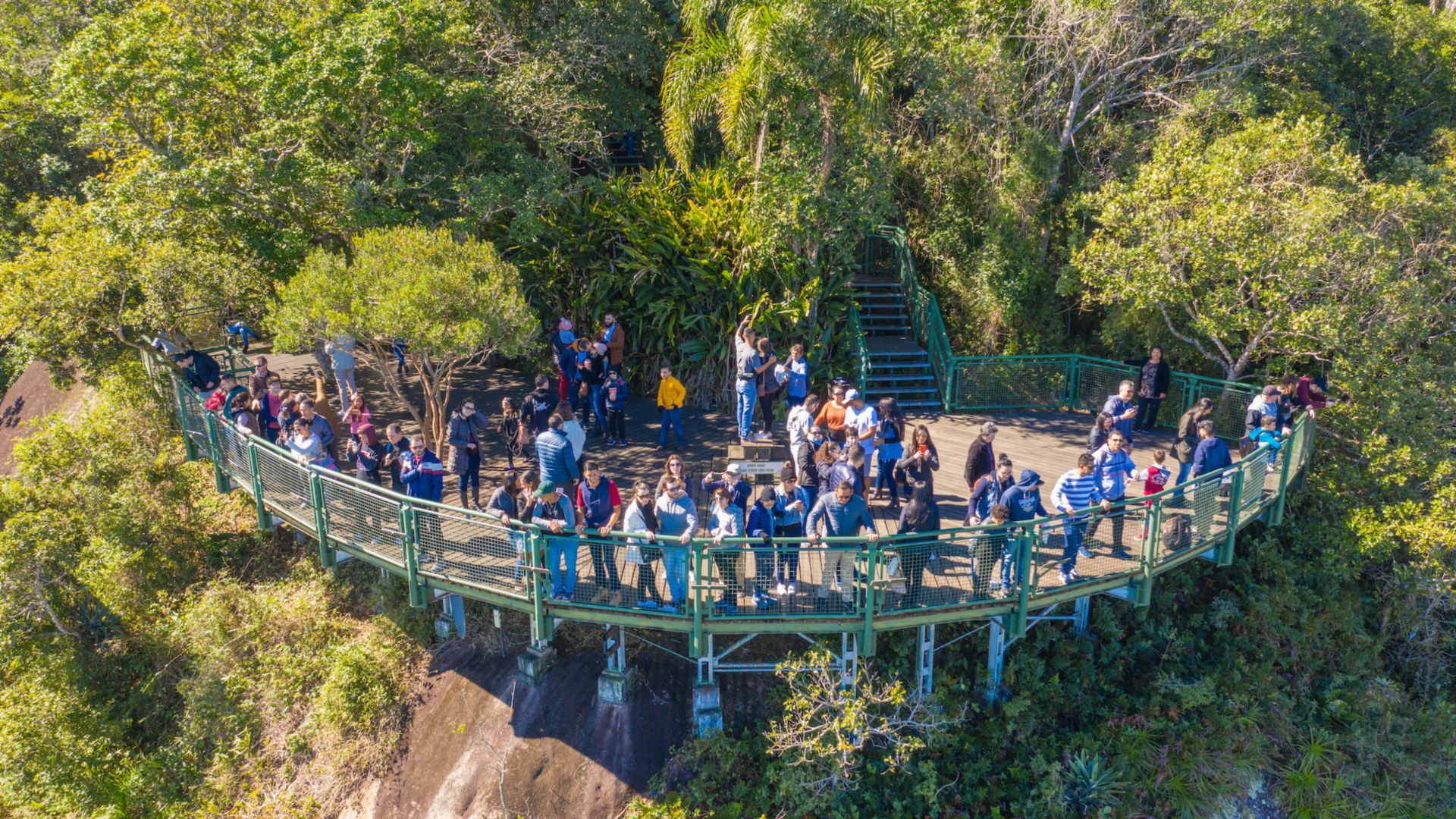 BAC01_Shoreexploration_UnipraiasViewpoint_2025.jpg