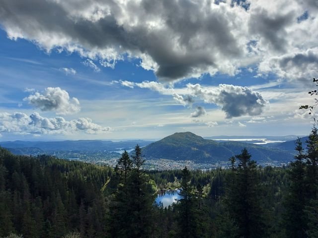 BER_BER04_AussichtvomBergFloyen_PR_2024_Quer.jpg