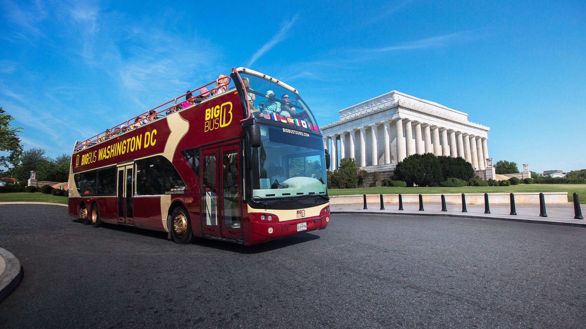 Hop-on-hop-off-Bus in Washington D.C. inklusive Transfer ab/bis Schiff