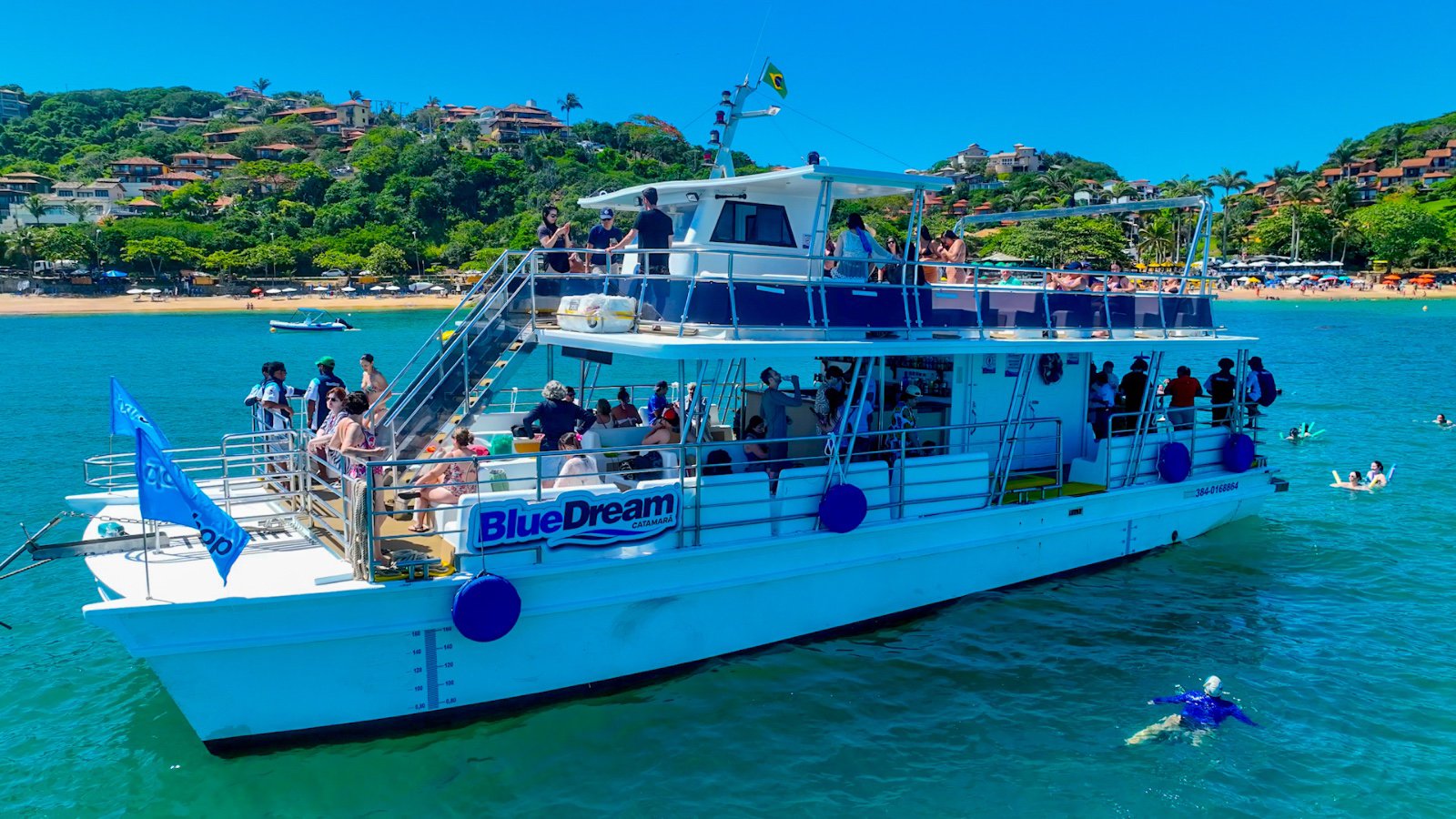 Buzios Traumküste mit dem Katamaran entdecken