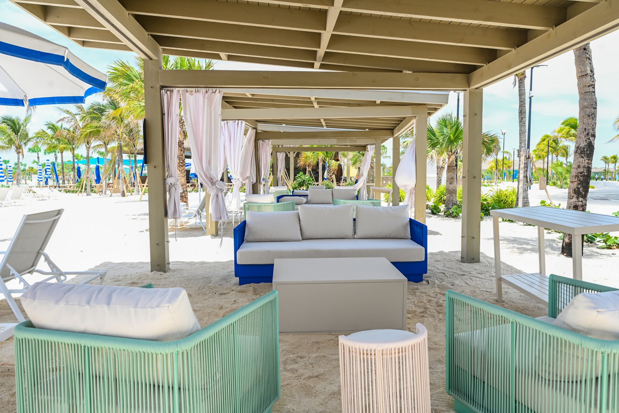 Cabana an Starfish Lagoon South