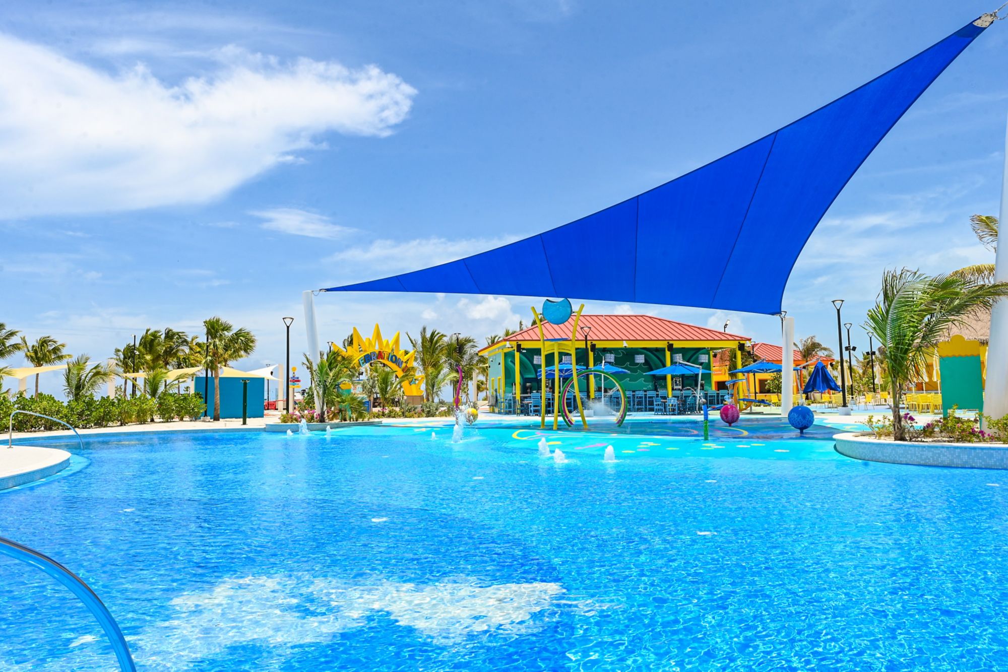 CELV10_StarfishSplashpad_FULLVIEWSIDE_003.jpg