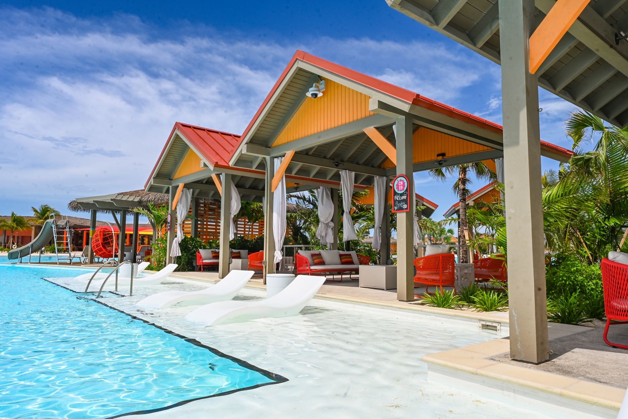 CELV12_CalypsoLagoonOvertheLagoonCabana_SIDEANGLEOUTSIDELOOKINGIN_003.jpg