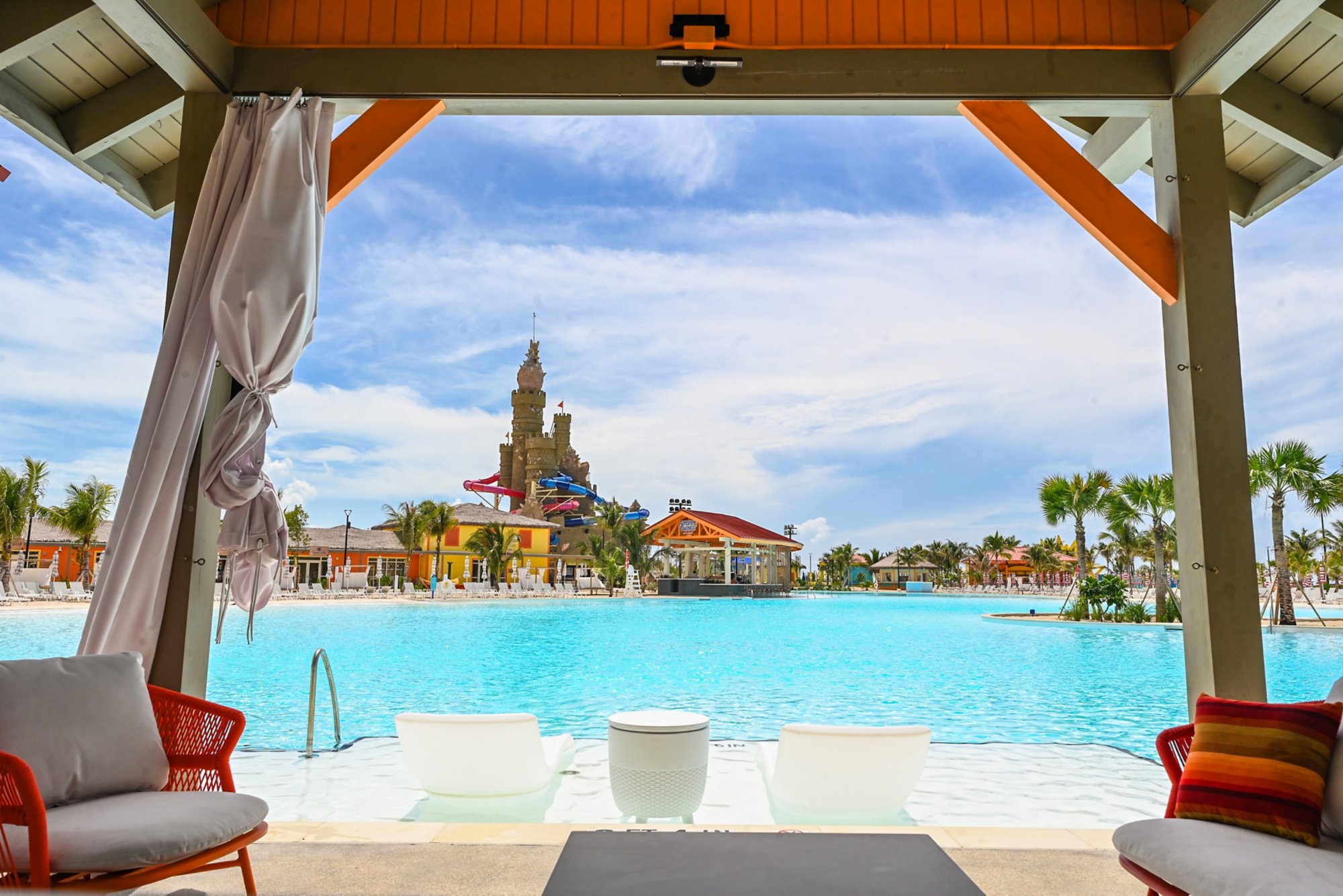 Over-the-Lagoon Cabana an Calypso Lagoon  (ab 13 Jahren)