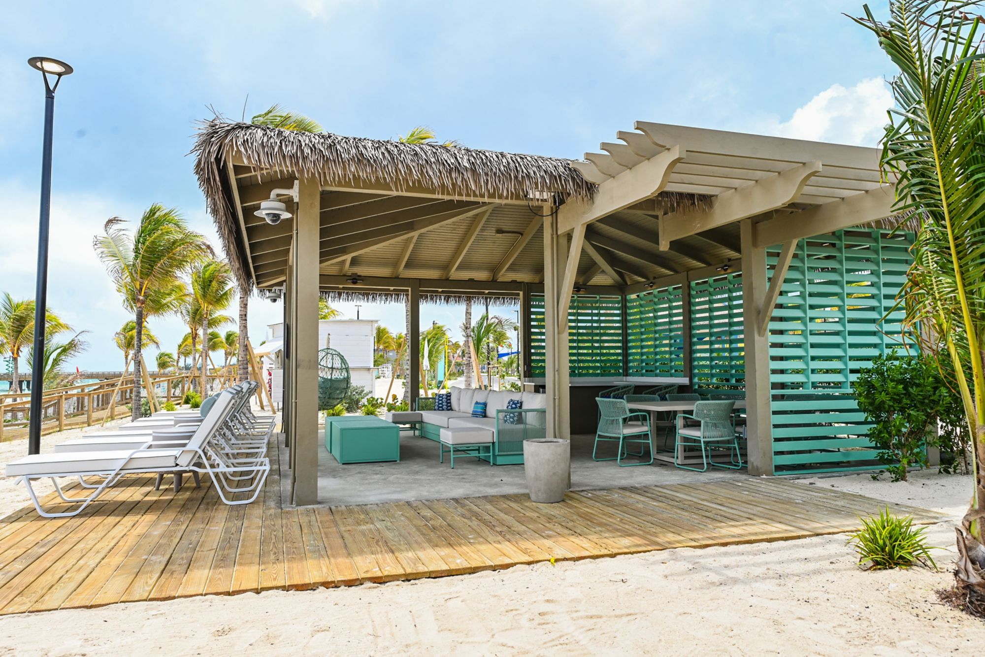 CELV34_StarfishBeachSuperVilla_SIDEVIEW_007.jpg