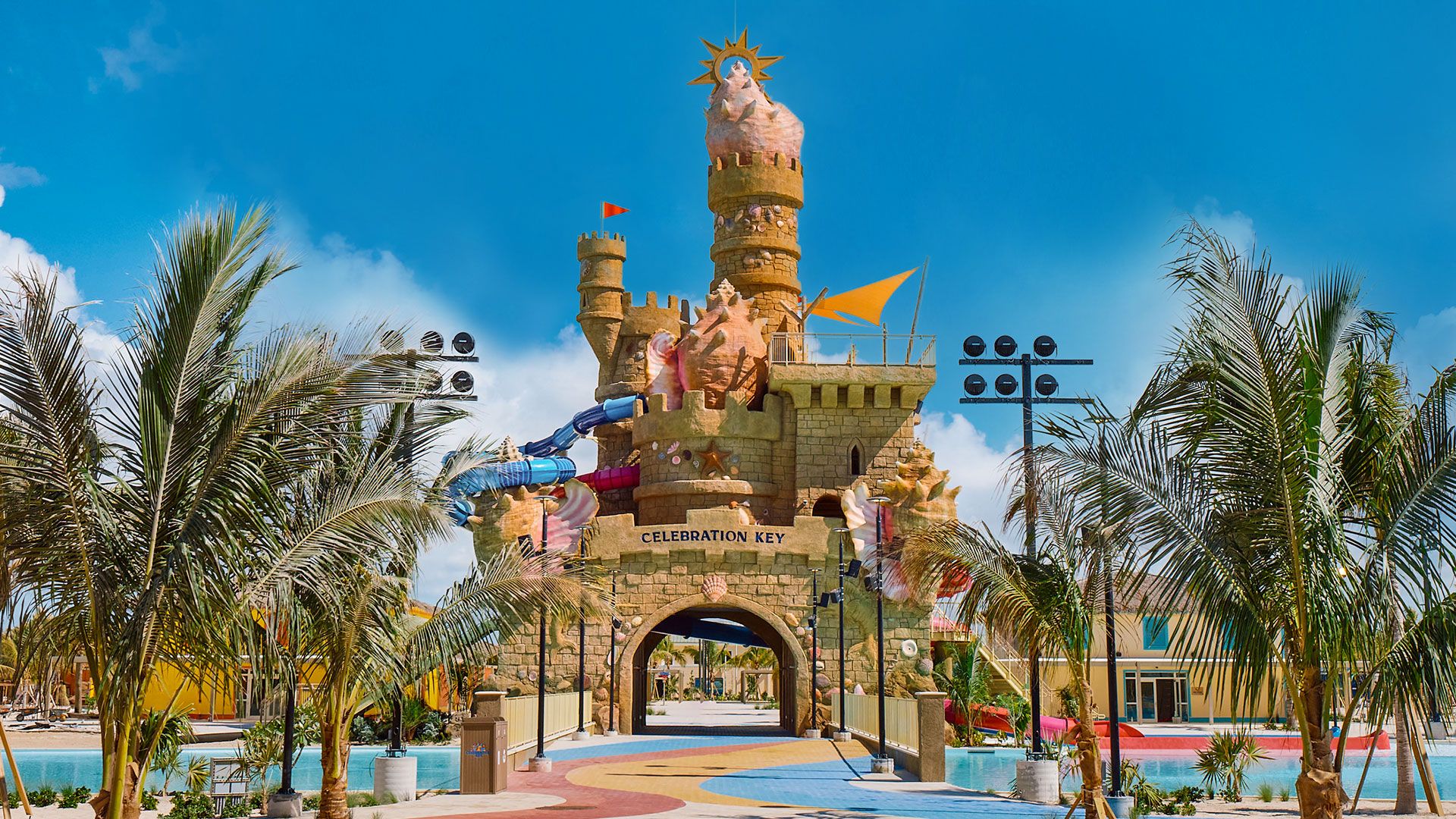 CELV44_SuncastleRacingSlides_WALKWAYTOCASTLE_005.jpg