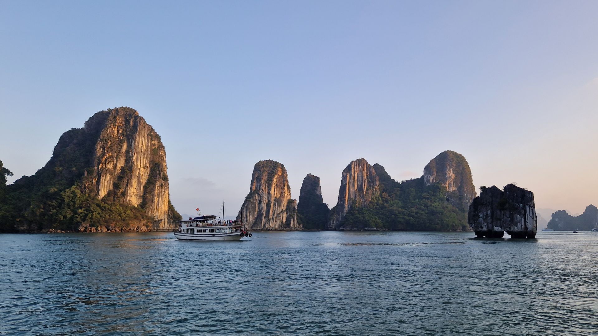 Bucht von Halong und Bai-Chay-Markt