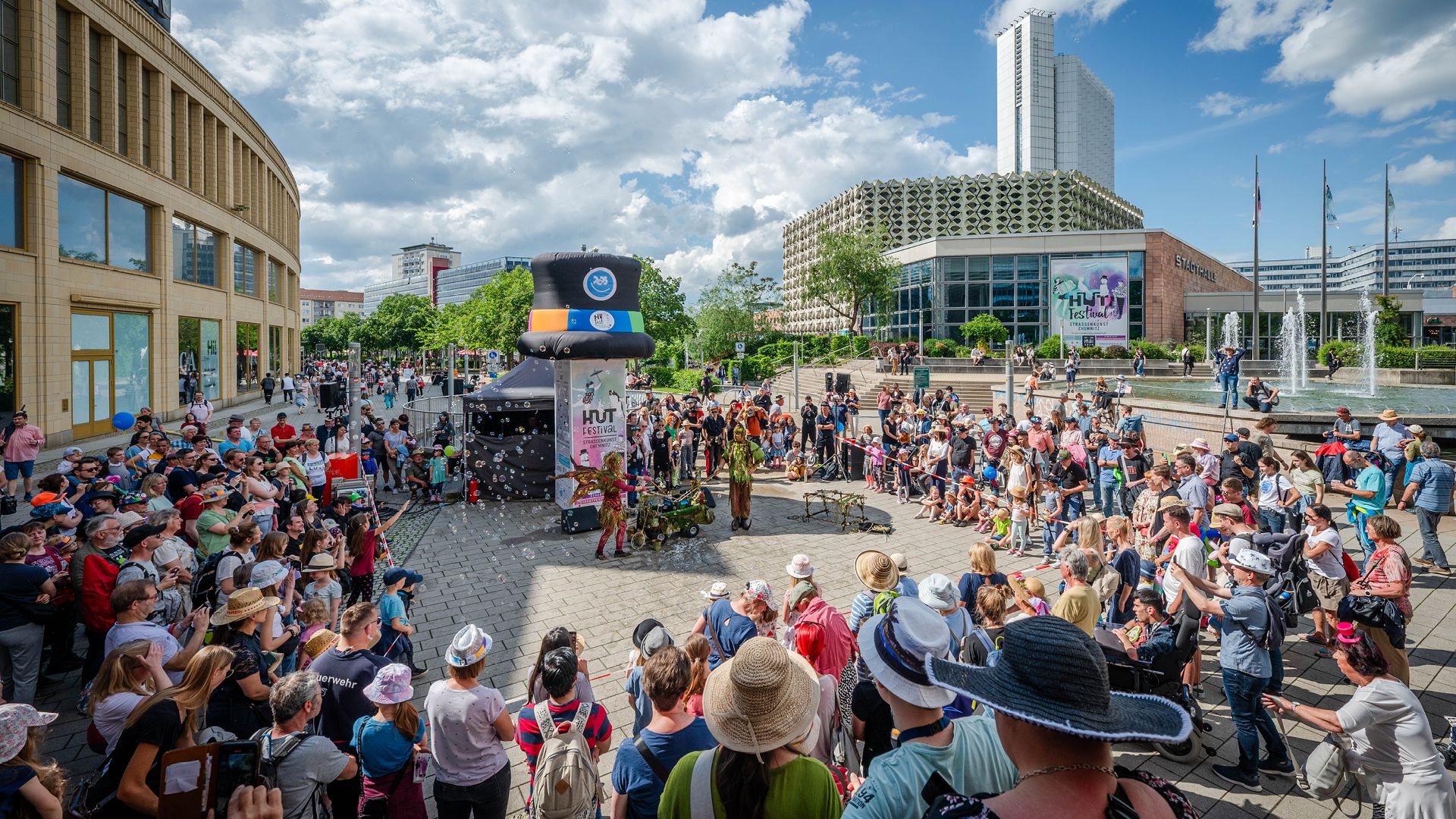 Kulturhauptstadt-Sponsor AIDA präsentiert Erlebniswelt zum 8. Chemnitzer Hutfestival 