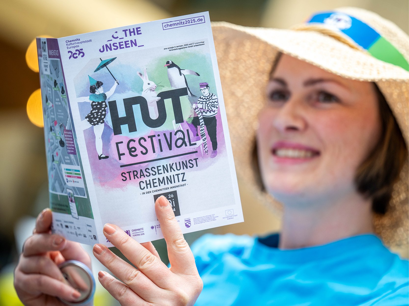 Frau mit Hutfestival Flyer