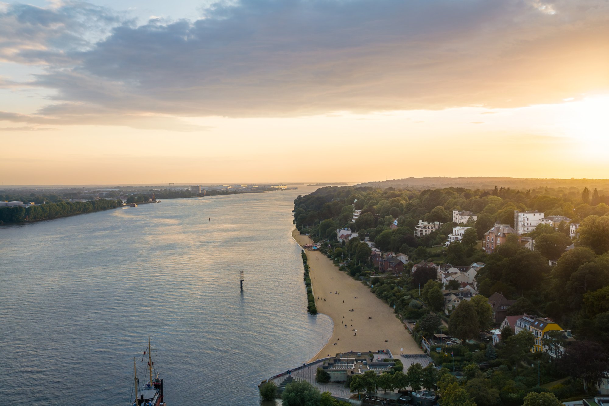 Strandtag an der Elbe
