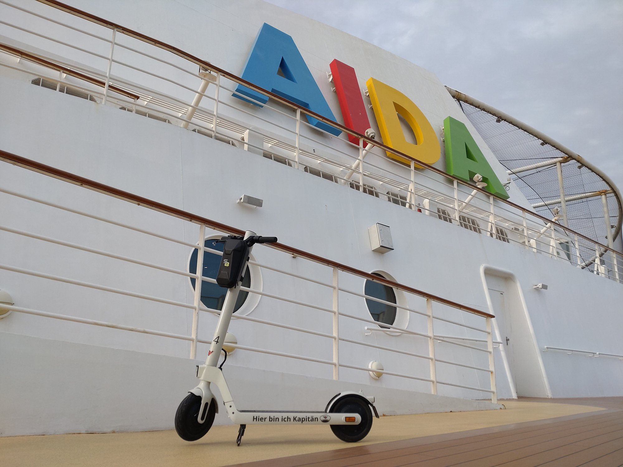 Mit dem E-Scooter durch Gibraltar und zum Strand