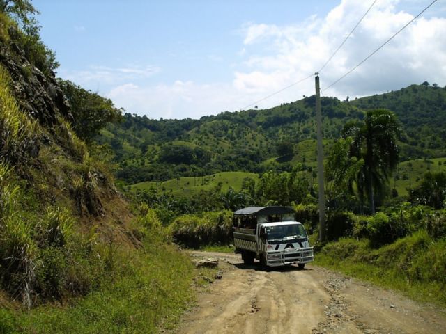 EPS_EPS18_SafariTruck1.jpg