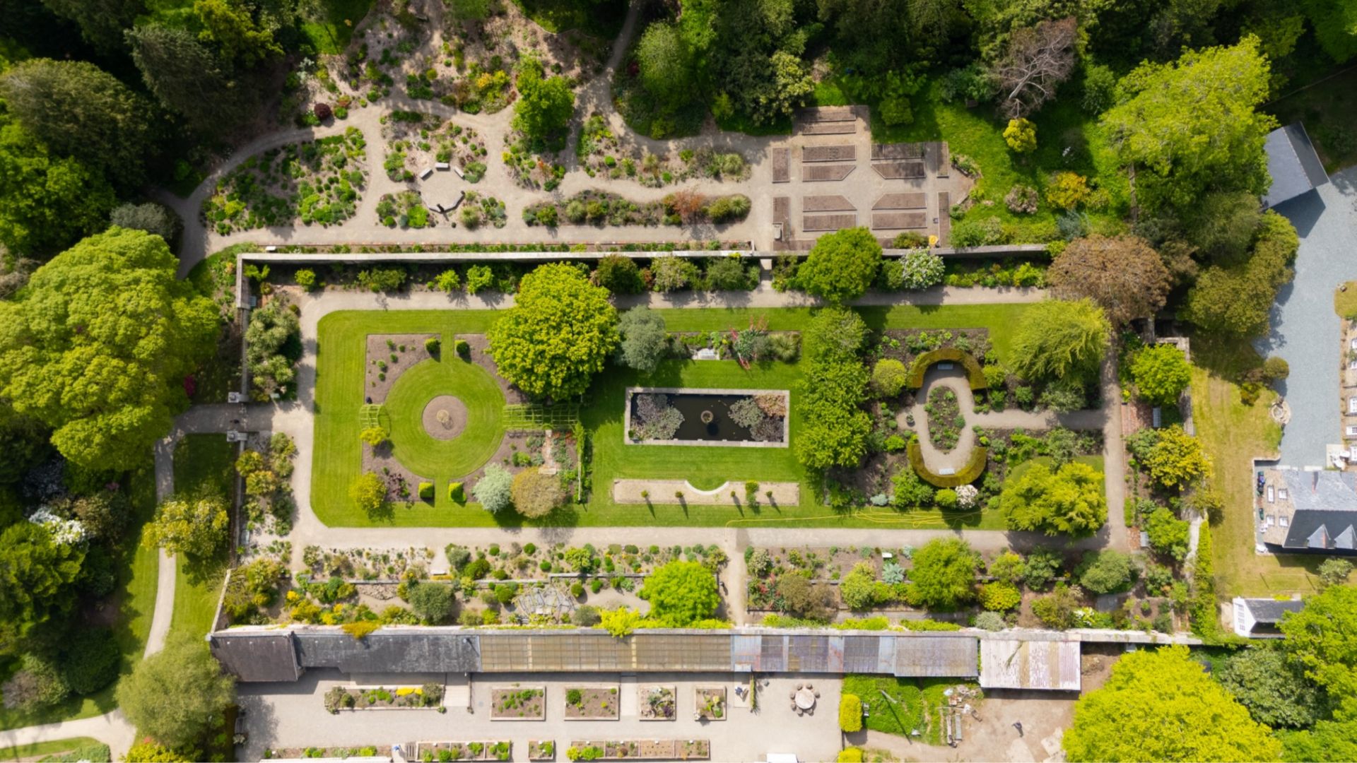 FIS10_01_Garten_von_oben_quer_002.png
