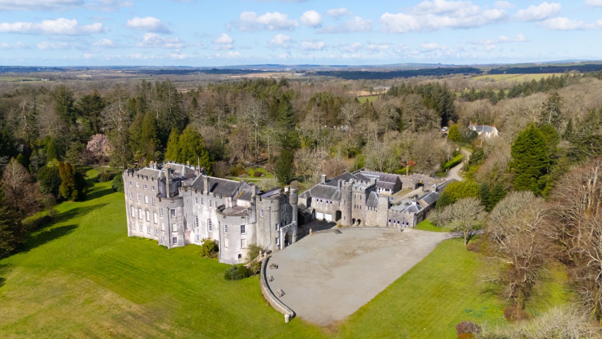 FIS10_03_Schloss_quer_003.png