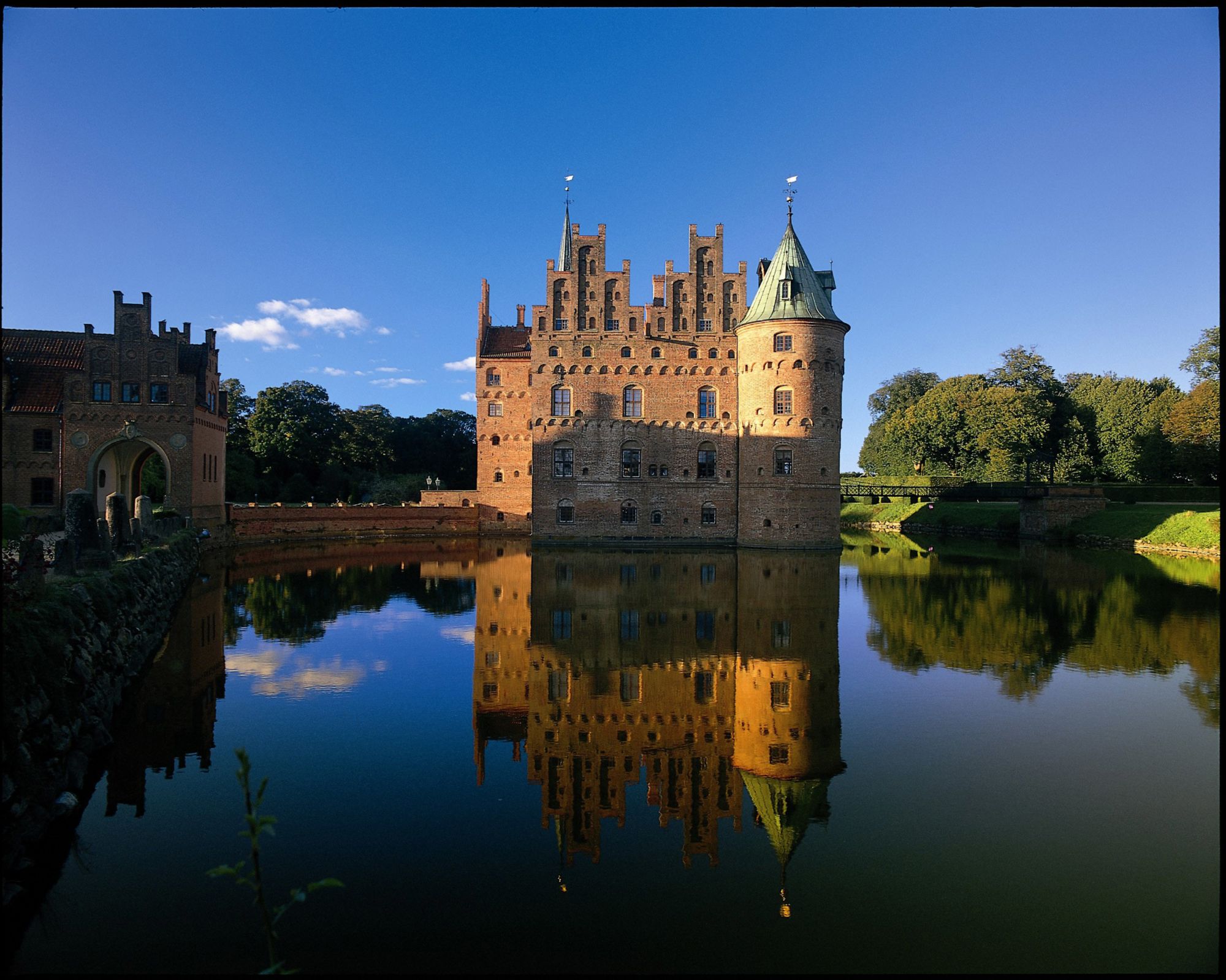 FRC03-EgeskovCastle.jpg