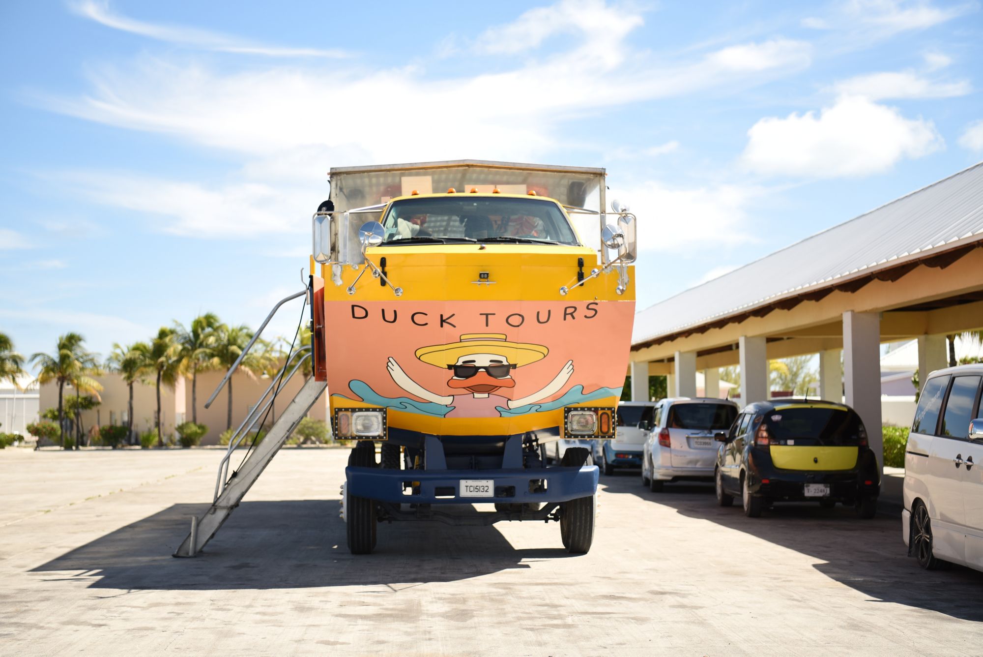 GDT29_GrandTurk_Amphibienbus_Fahrzeug_Front_2026_SplashTours_quer.JPG
