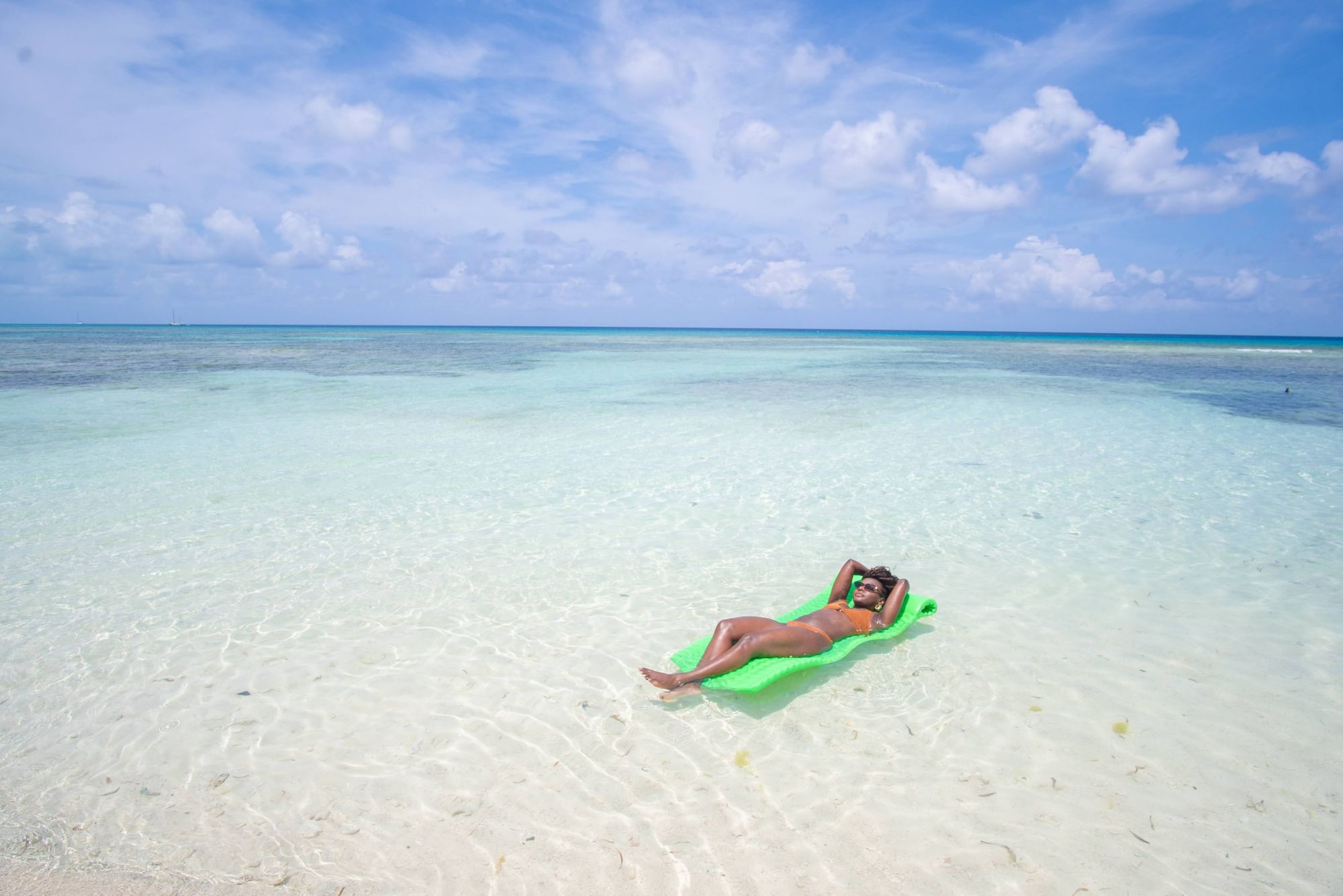 Exklusiver Strandtag im Tipsy Turtle Beach Club