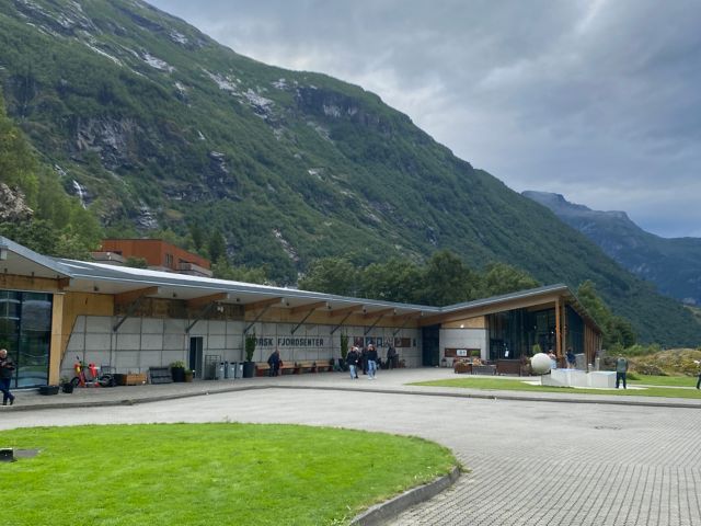 GEI12_Fjordzentrum_aussen_PR_2025_quer_004.JPG