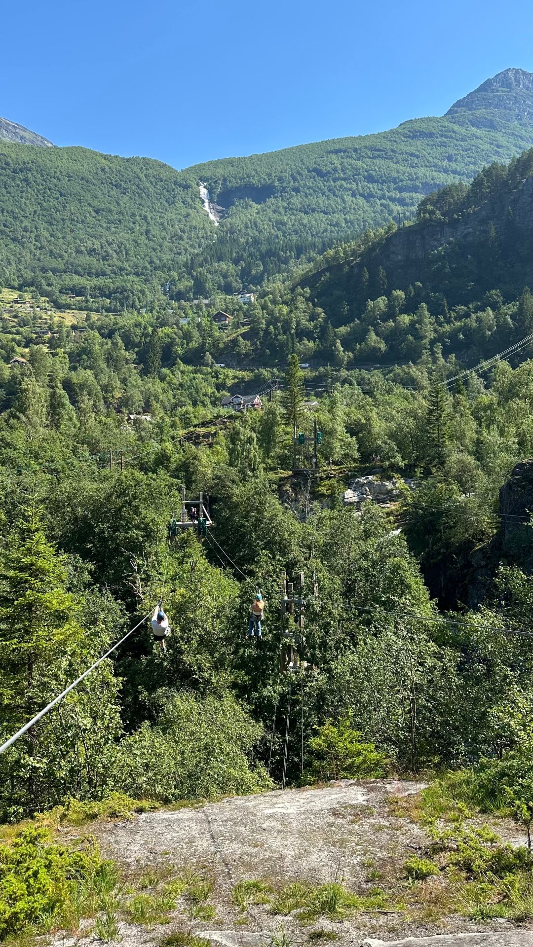 GEI14_Ziplining_PR_2025_hoch_002.jpg