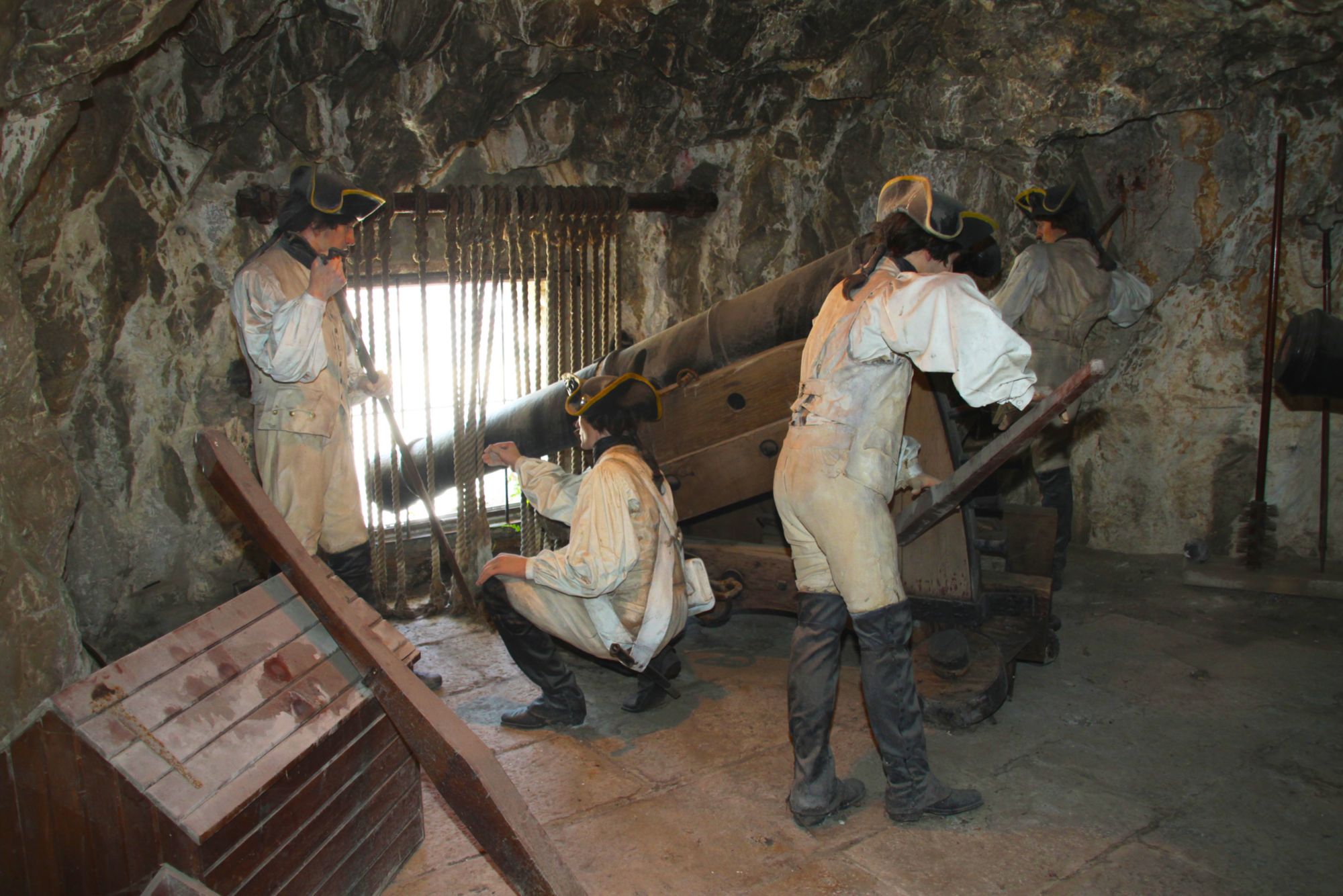 GIB01_CityUnderSiegeTunnels_MHBland_2025_011.JPG