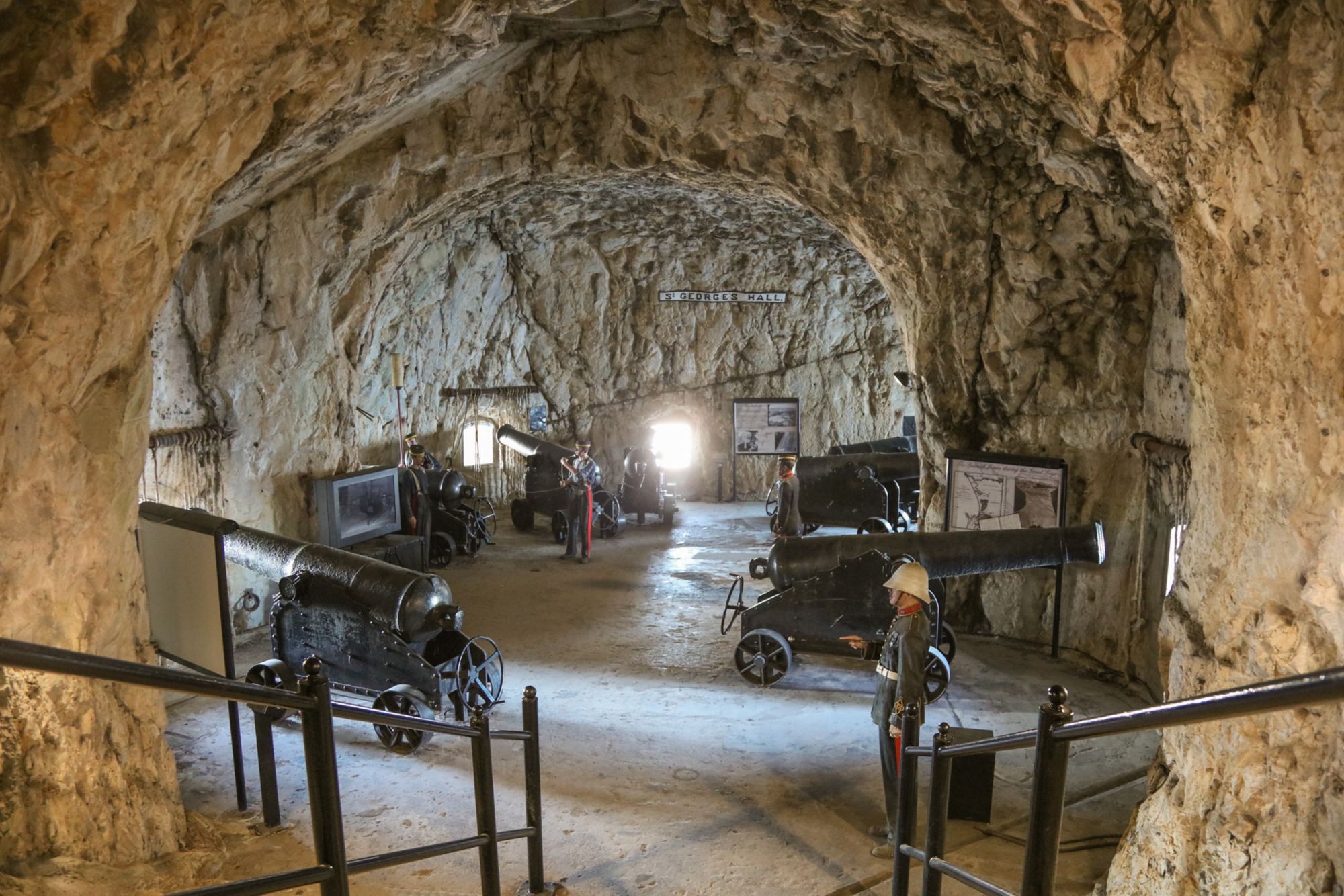 GIB02_SeigeTunnels_MHBland_2025_007.jpg